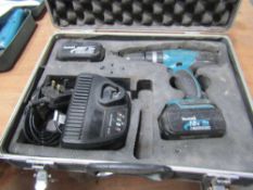 Makita 18v Cordless Drill c/w 2 x Batteries, Charger & Carry Case