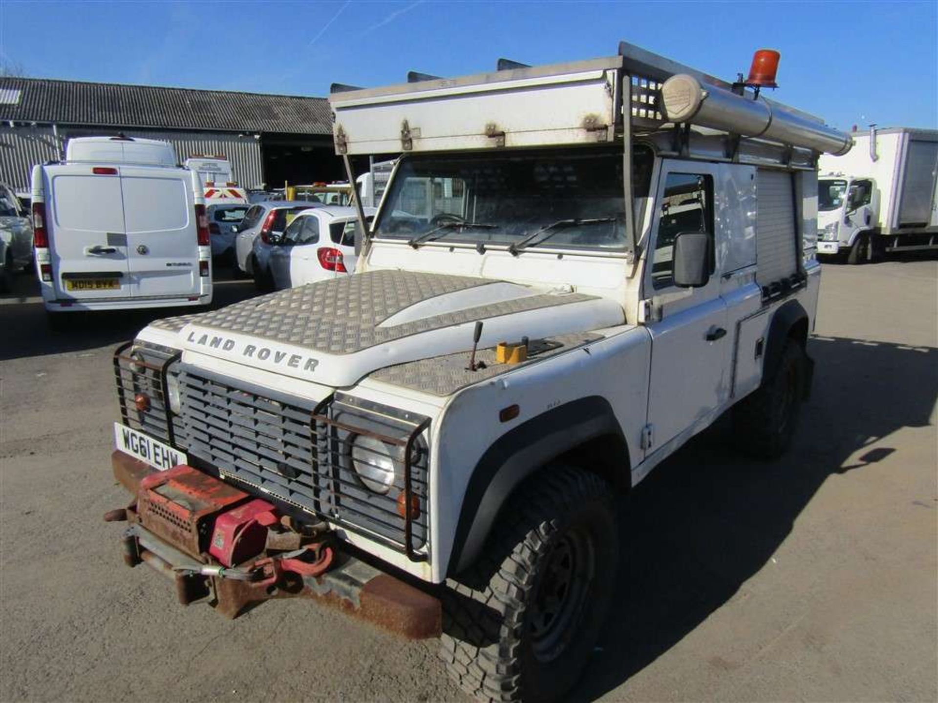 2011 61 reg Landrover Defender 110 TDCI Utility Vehicle - Image 2 of 7