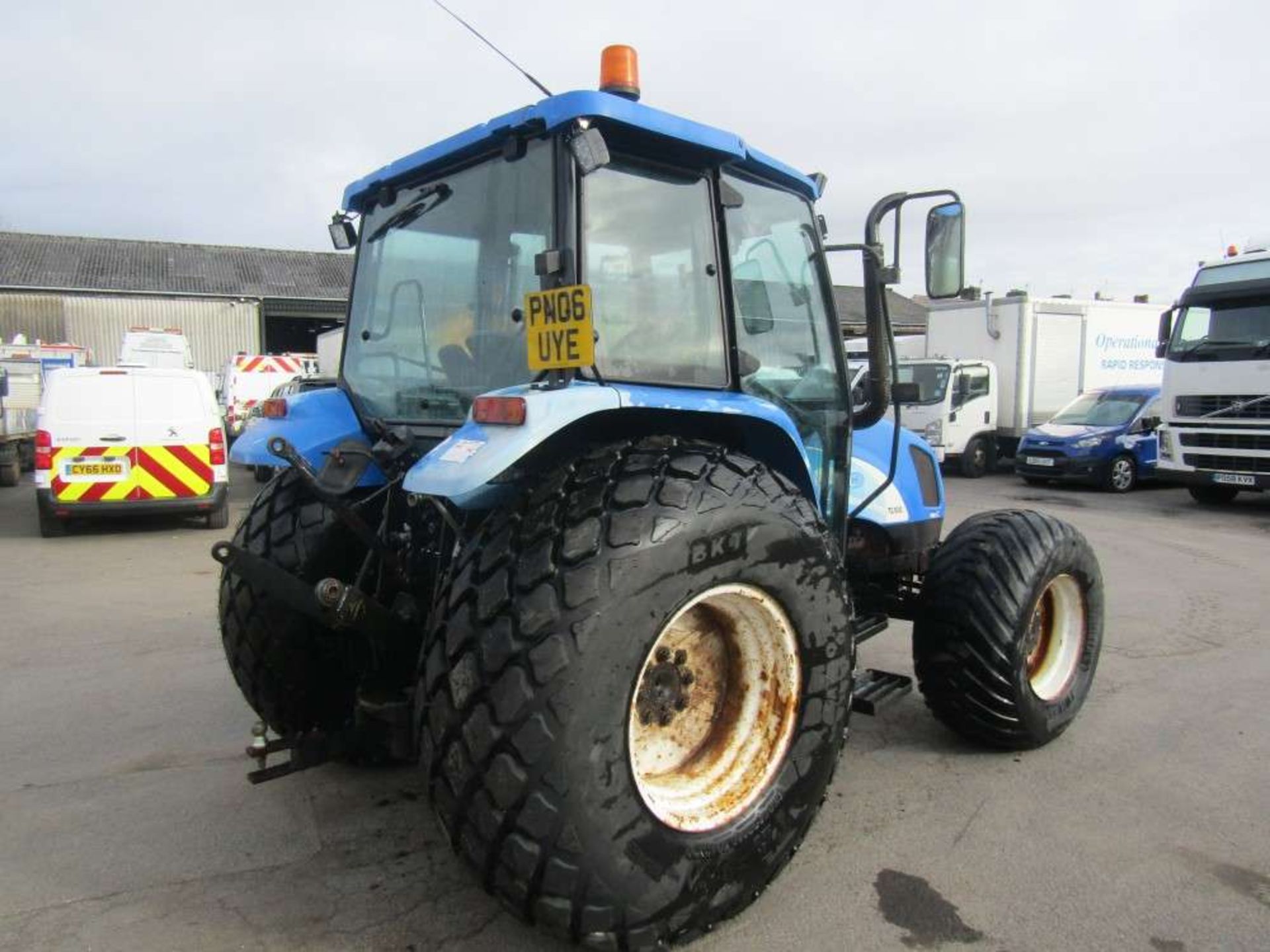 2006 06 reg New Holland TL100A Tractor (Direct Council) - Image 3 of 6