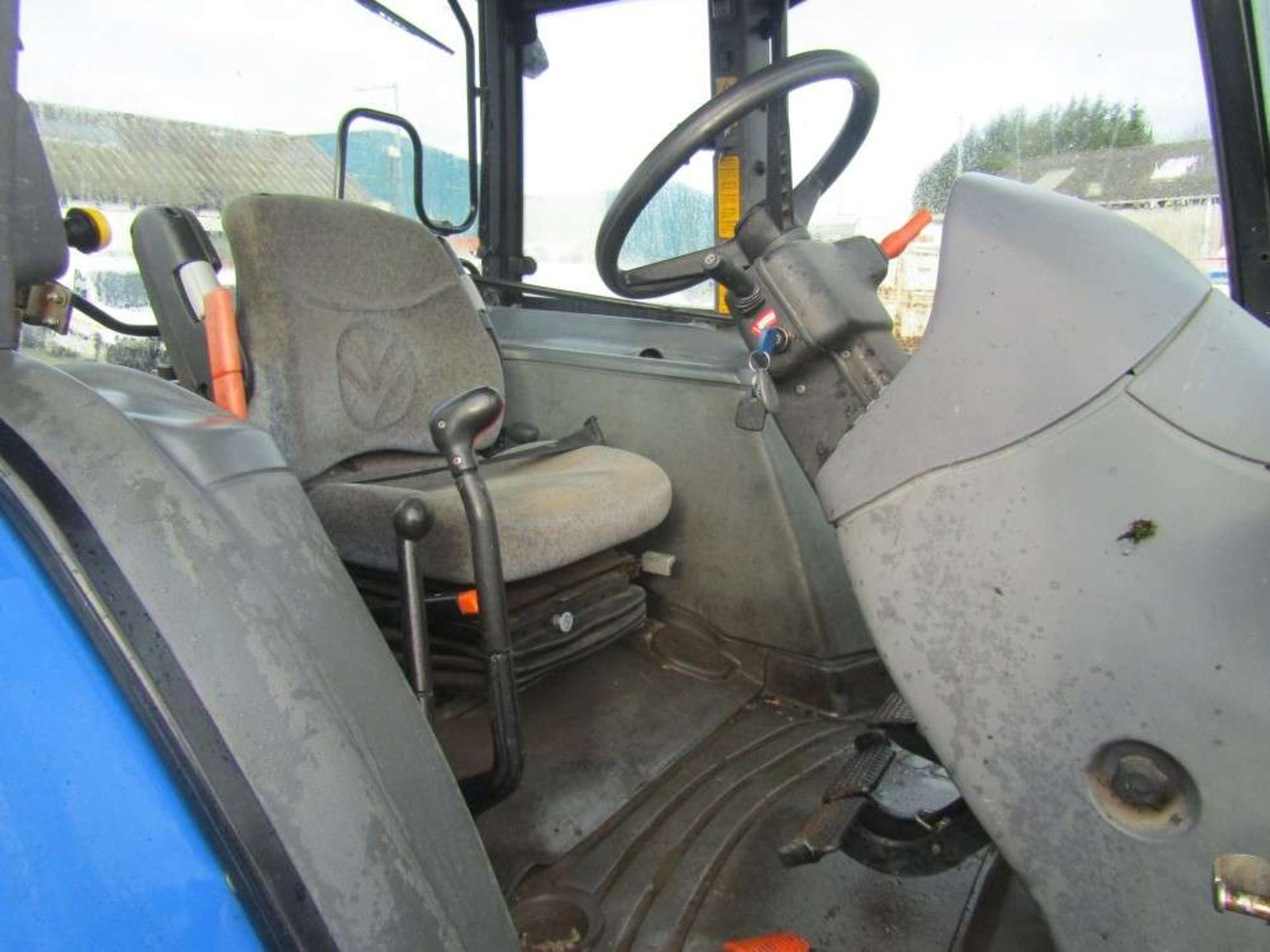 2006 06 reg New Holland TL100A Tractor (Direct Council) - Image 5 of 6