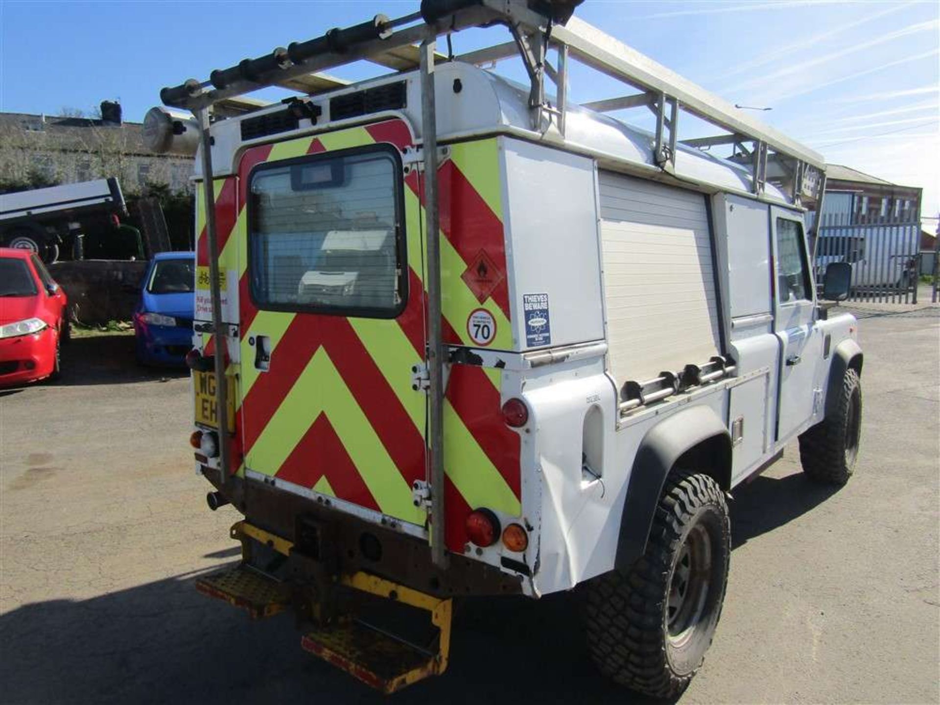 2011 61 reg Landrover Defender 110 TDCI Utility Vehicle - Image 4 of 7