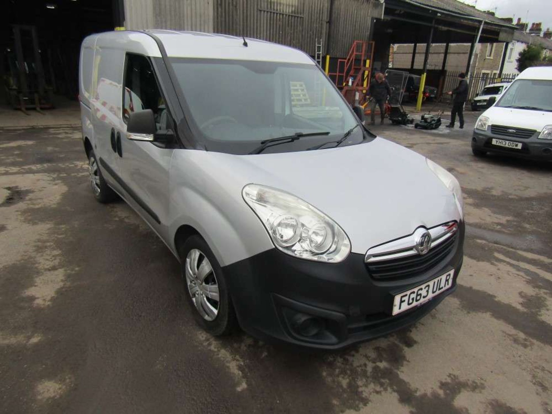 2013 63 reg Vauxhall Combo 2300 L1H1 CDTI SS E-Flex (Runs & Drives But Has Engine Issues)