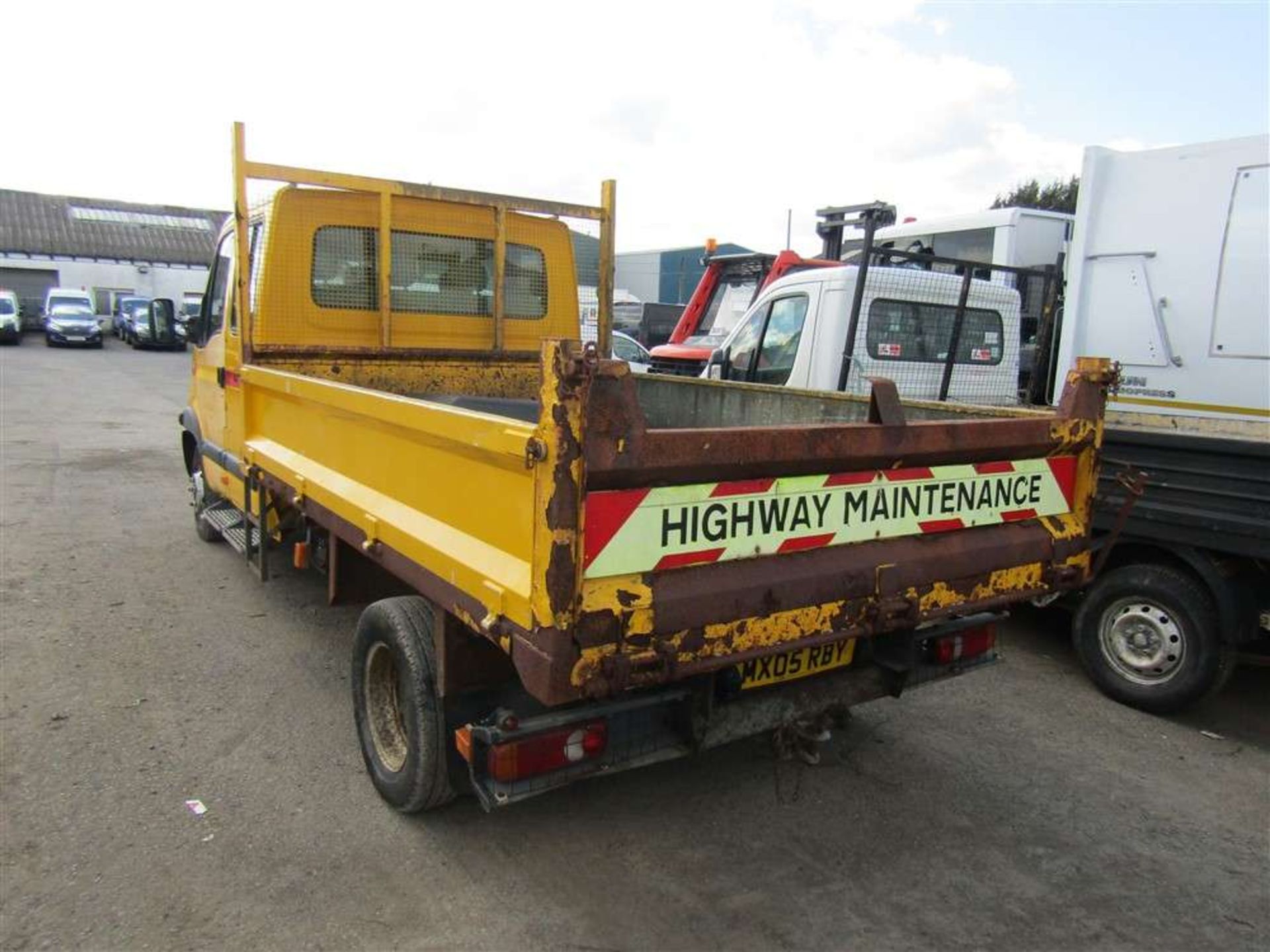 2005 05 reg Renault B120 6 ton Crew Cab Tipper - Image 3 of 6