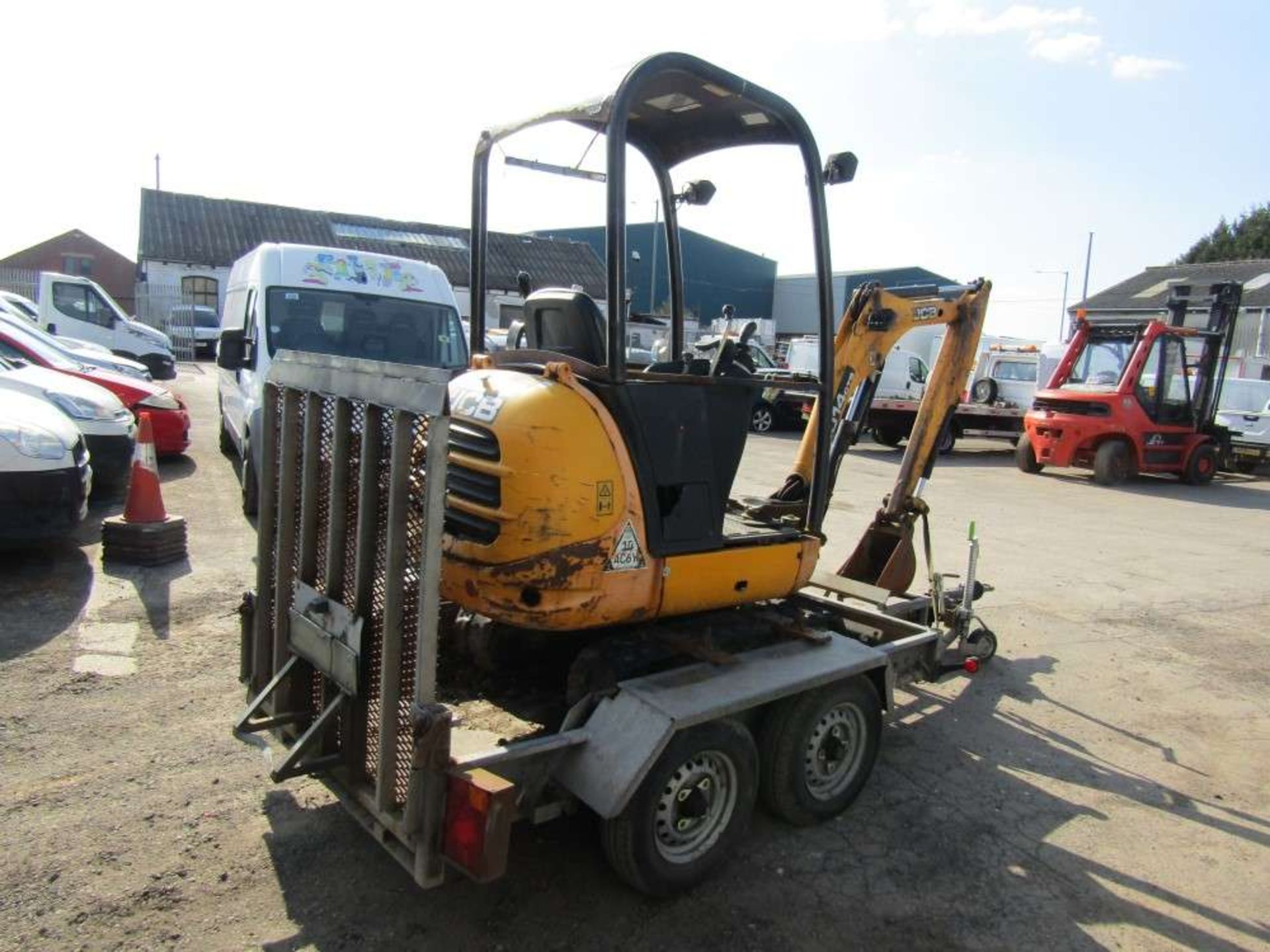 2010 JCB 801 Mini Digger c/w Trailer (Direct Electricity NW) - Image 3 of 6