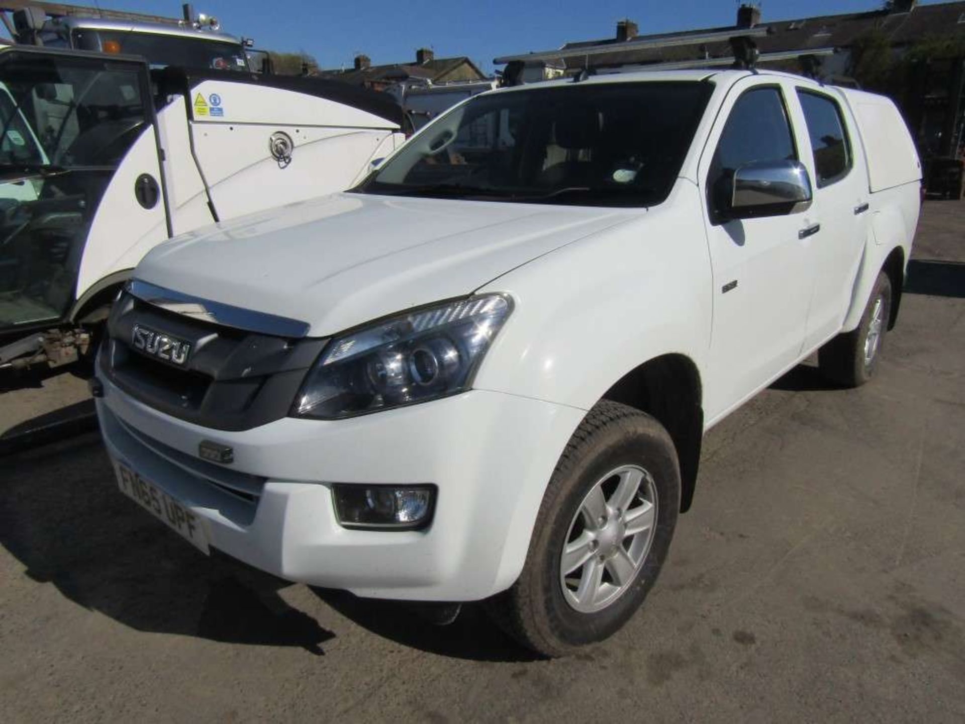 2015 65 reg Isuzu D-Max Eiger D/C Twin Turbo TD Pickup (Direct Council) - Image 2 of 6