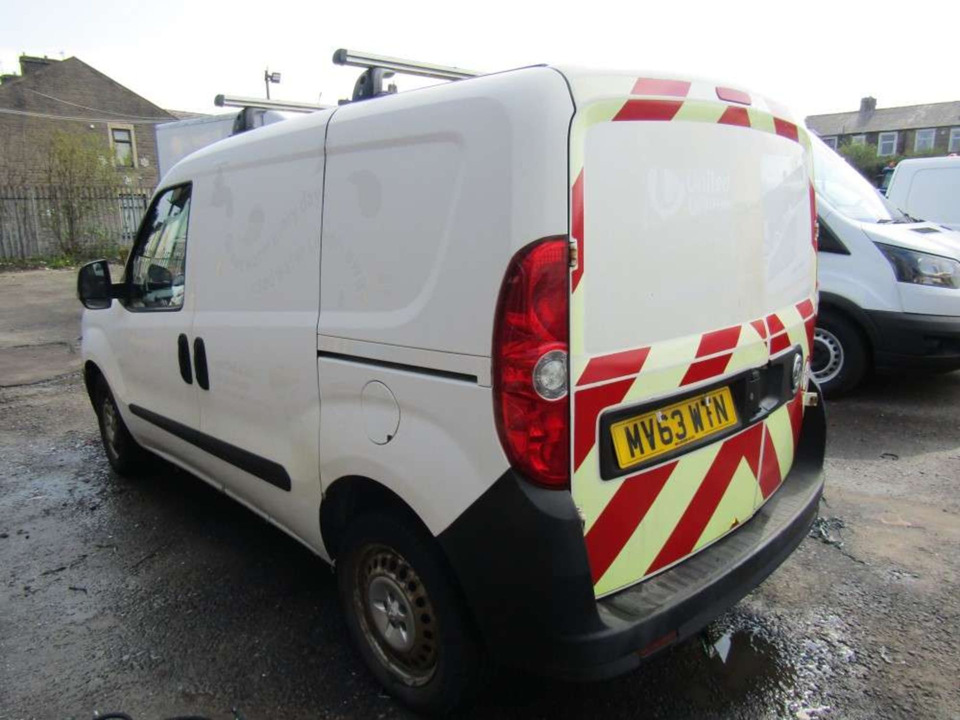 2014 63 reg Vauxhall Combo 2300 CDTI (Runs & Drives But Steering Issues) (Direct UU Water) - Image 3 of 7