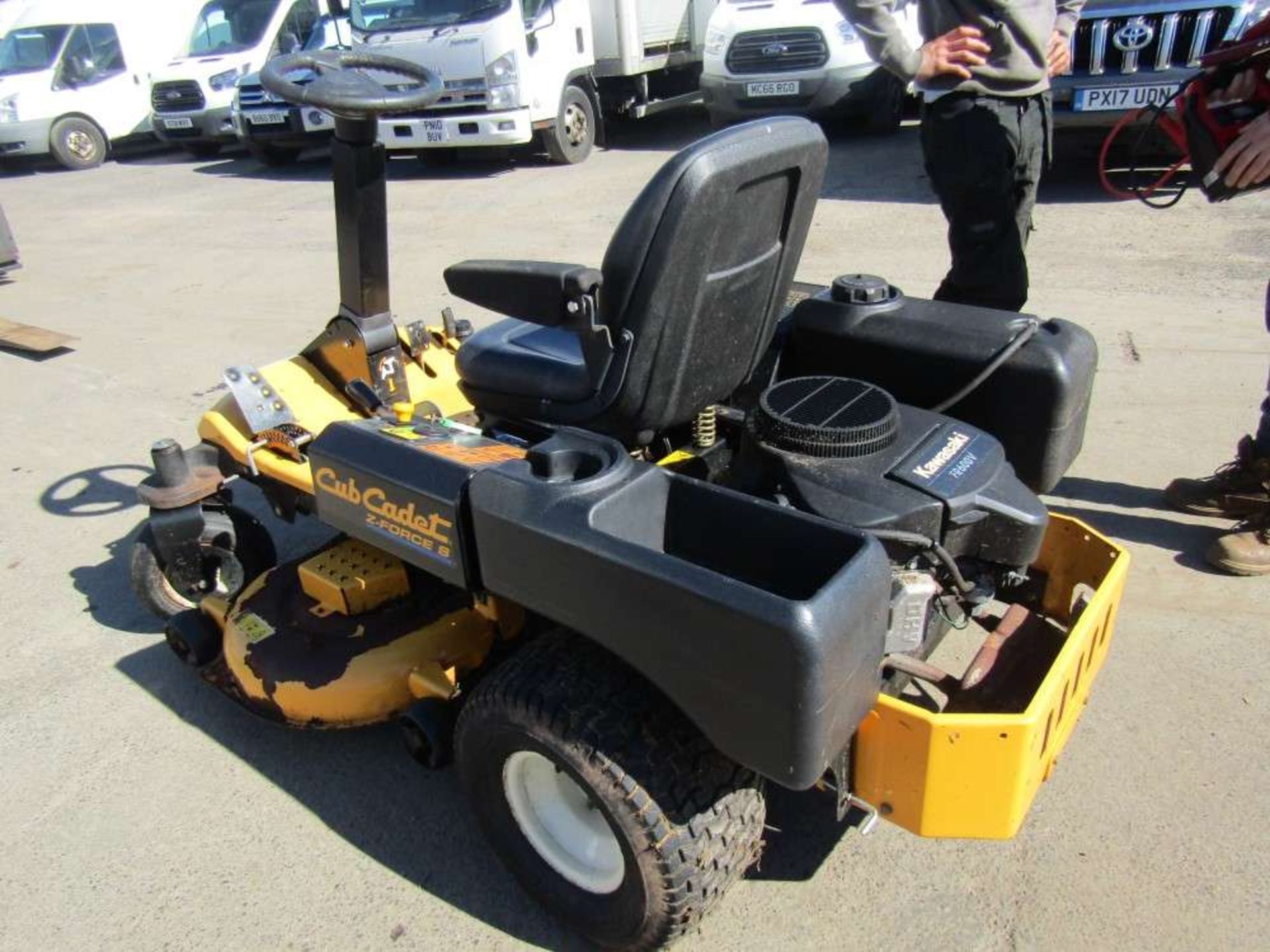 Cub Cadet Z Forces Ride On Mower - Image 3 of 5