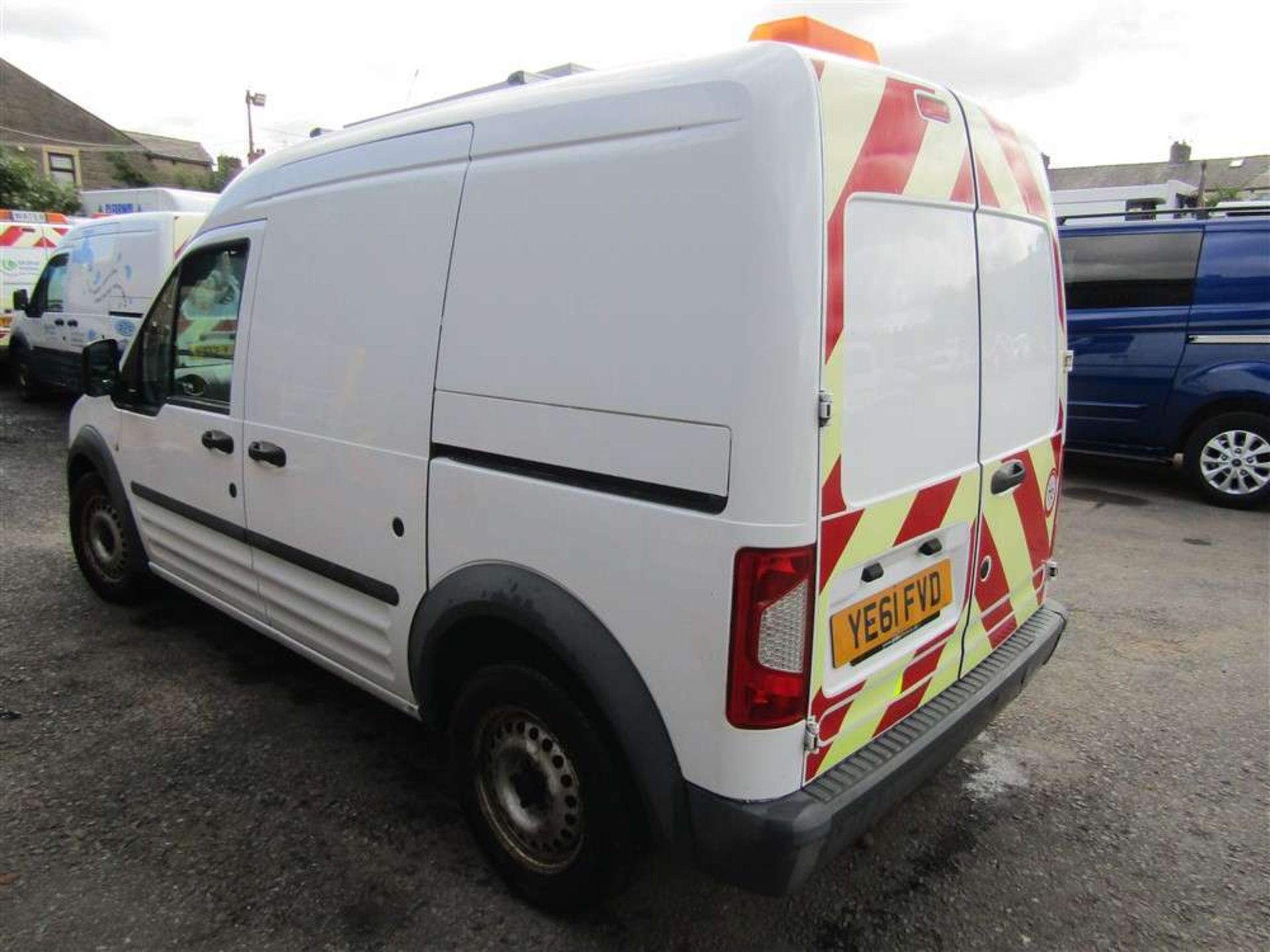 2011 61 reg Ford Transit Connect 90 T230 (Direct United Utilities Water) - Image 3 of 8