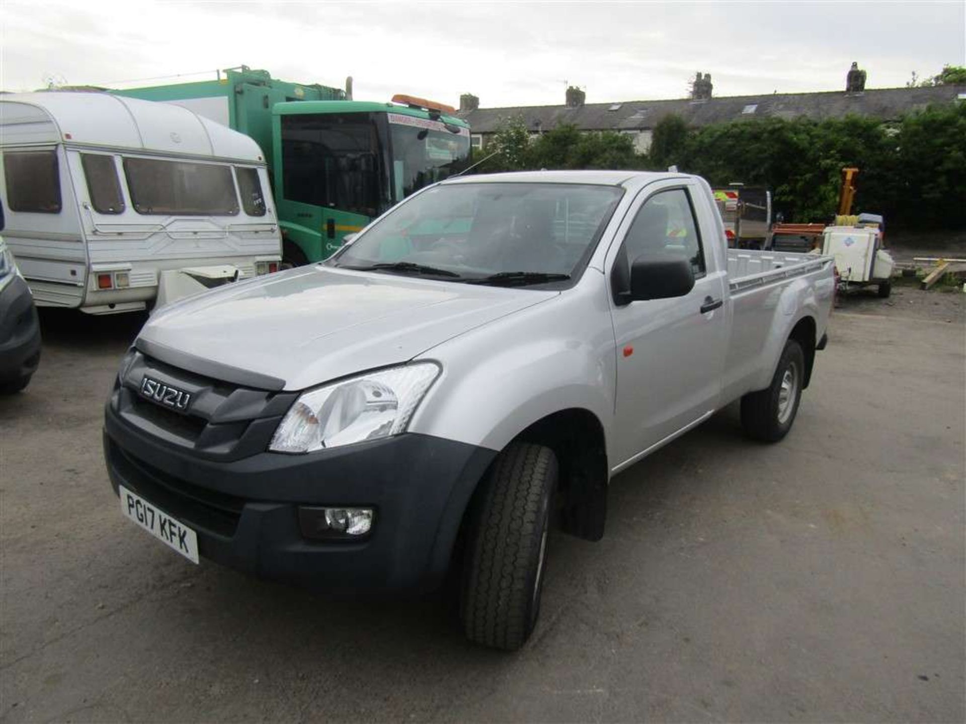 2017 17 reg Isuzu D-Max s/c Twin Turbo TD Pick-up - Image 2 of 7