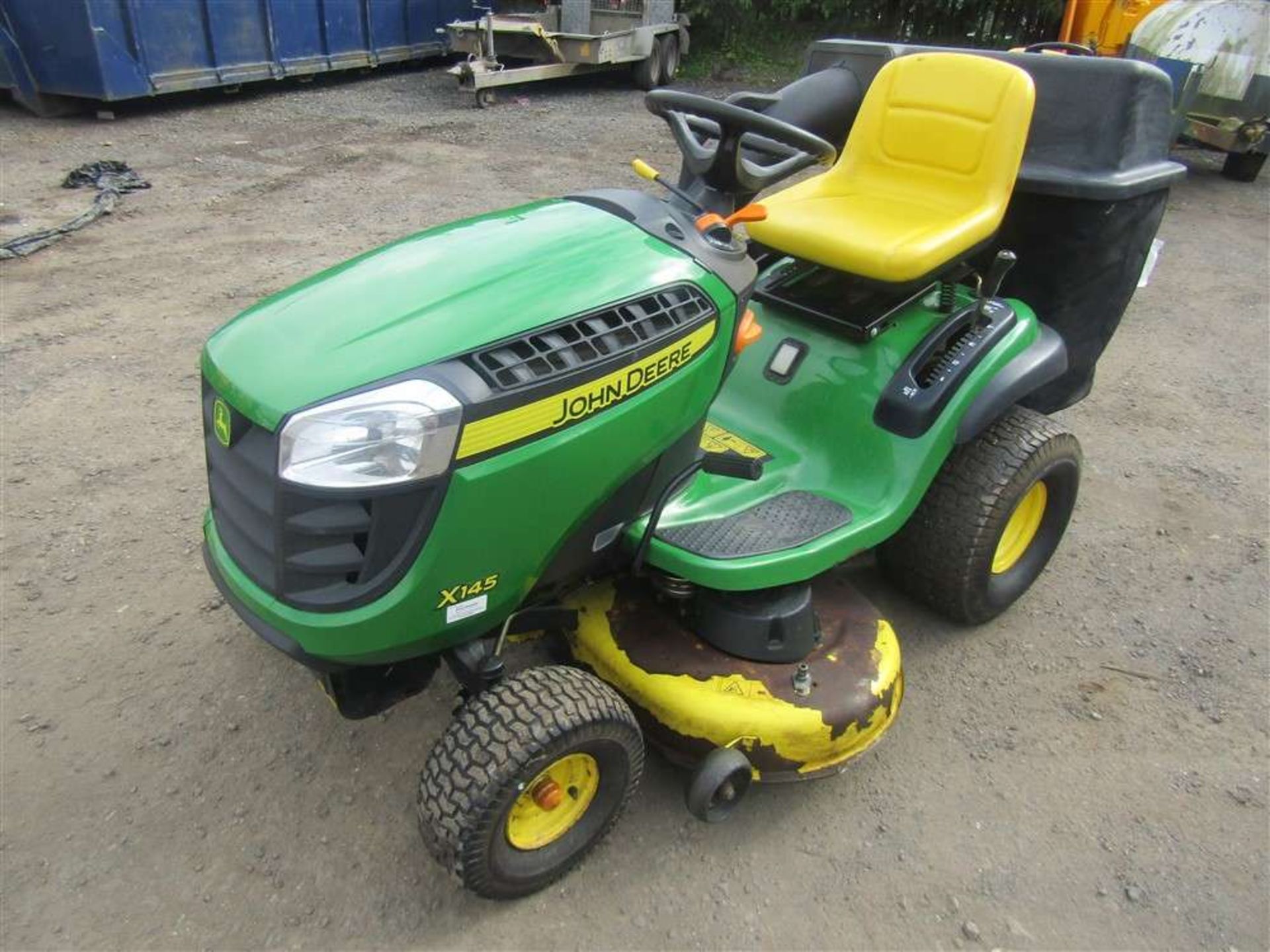 John Deere X145R Mower c/w Grass Collector - Image 2 of 5