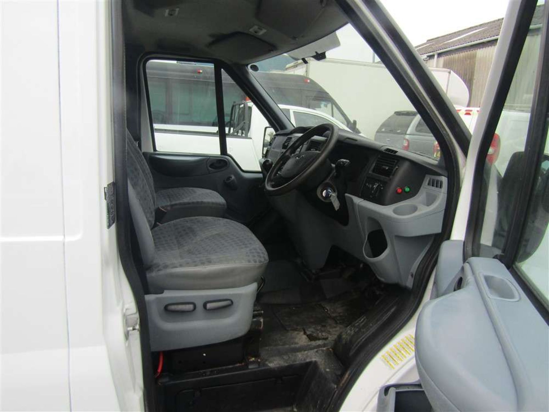 2013 13 reg Ford Transit 125 T350 AWD - Image 5 of 7