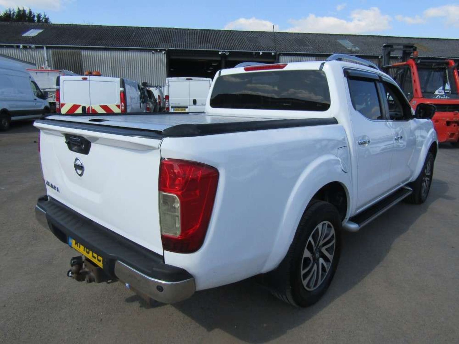 2018 18 reg Nissan Navara Tekna DCI - Image 4 of 6