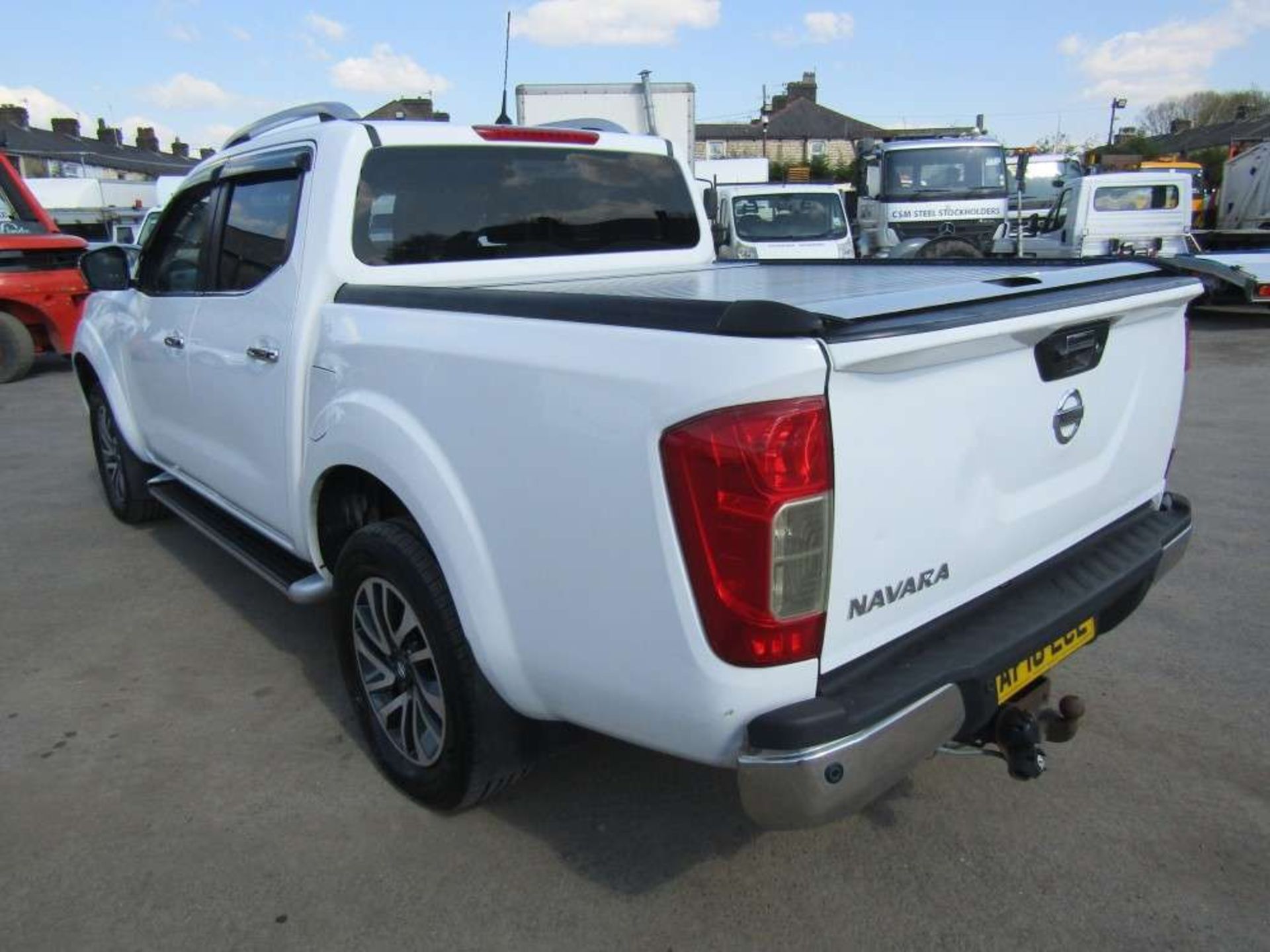 2018 18 reg Nissan Navara Tekna DCI - Image 3 of 6