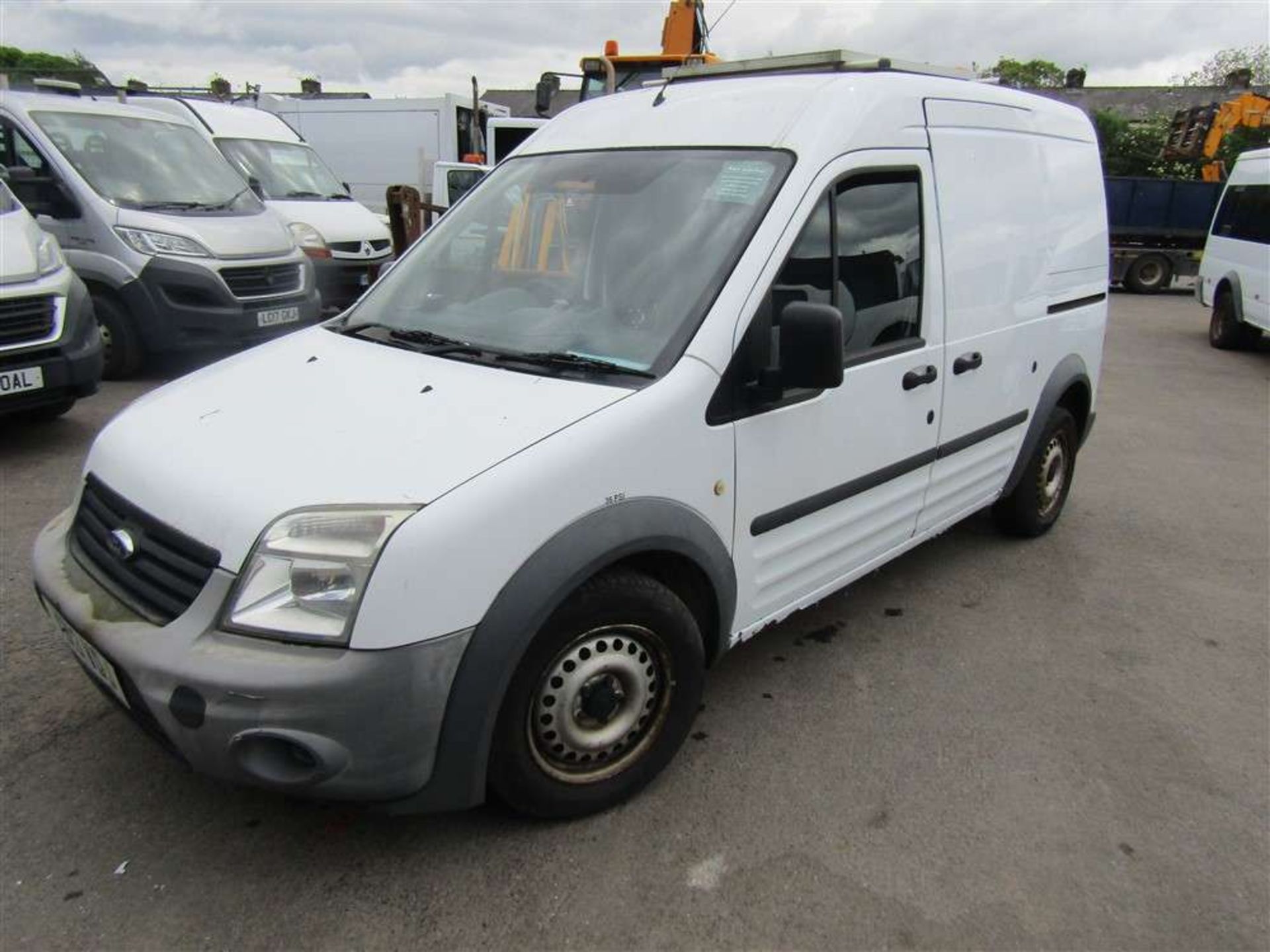 2013 13 reg Ford Transit Connect 90 T230 (Runs but Gear & Battery Issues) (Direct United Utilities) - Image 2 of 8