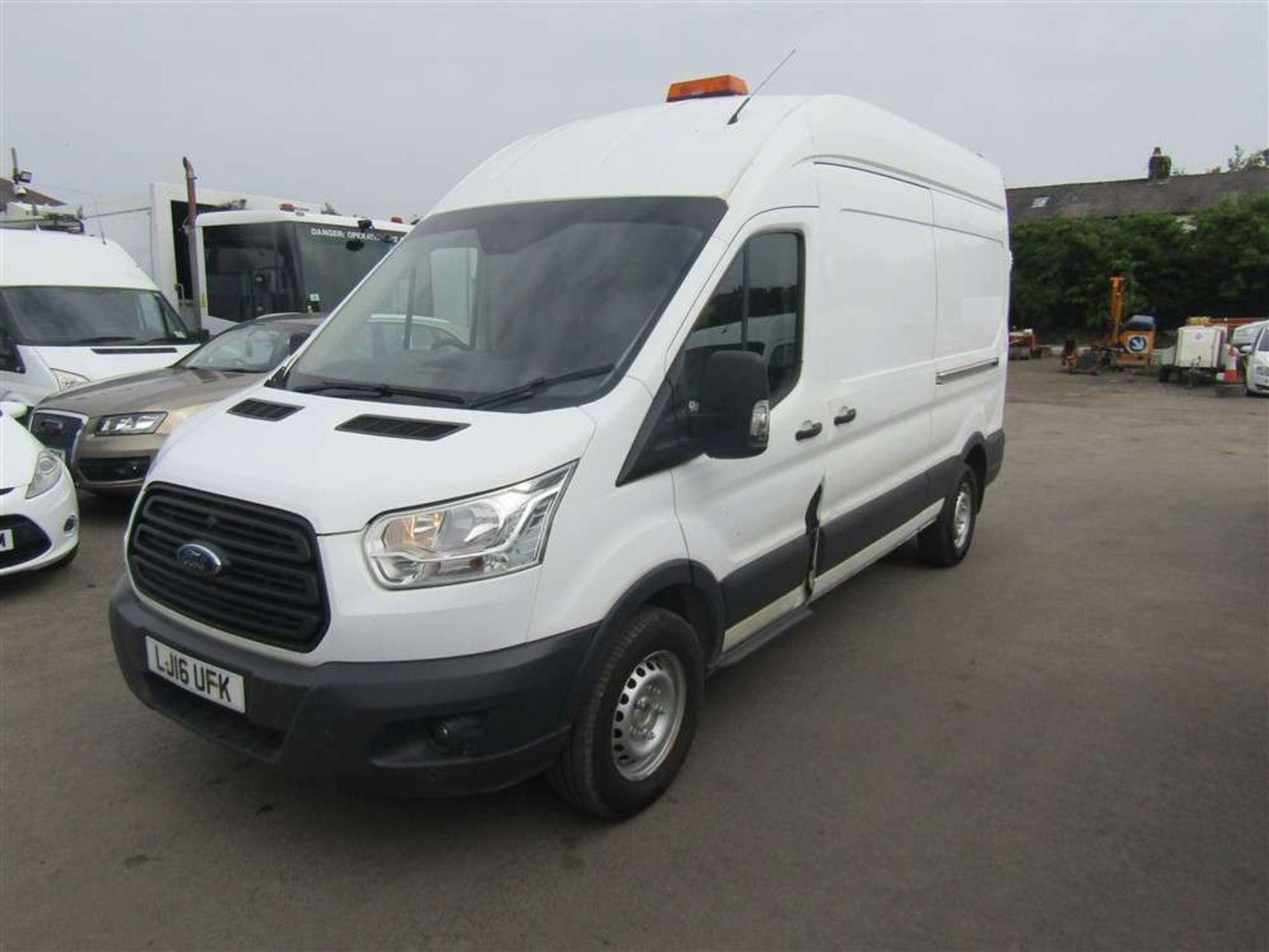 2016 16 reg Ford Transit 350 L3H3 - Image 2 of 7