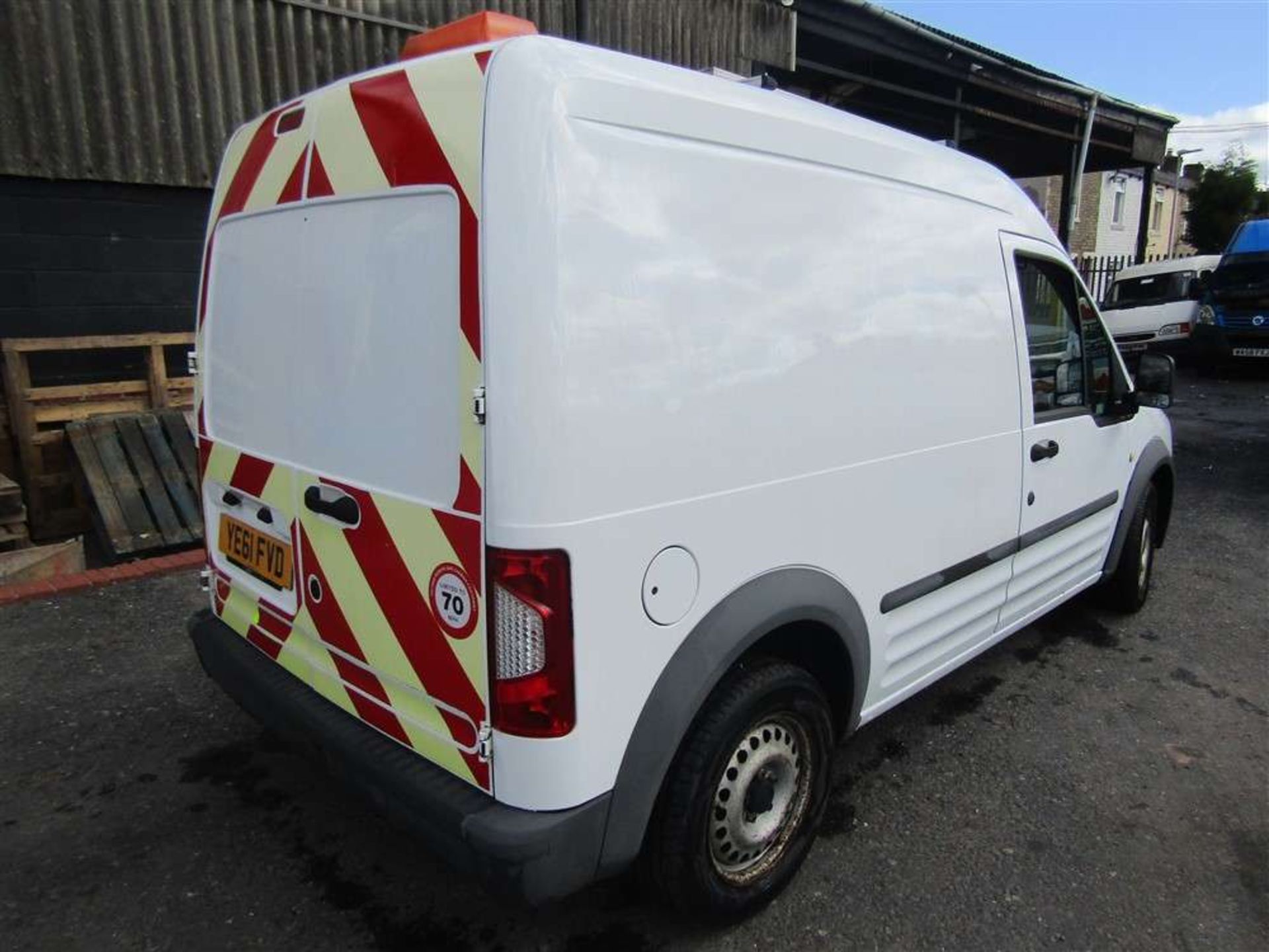 2011 61 reg Ford Transit Connect 90 T230 (Direct United Utilities Water) - Image 4 of 8