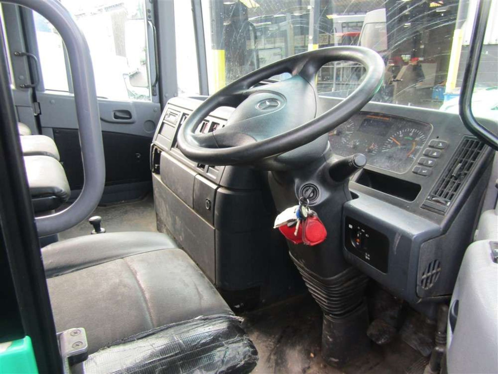 2013 13 reg Mercedes Econic 2629 Refuse Wagon (Direct Council) - Image 5 of 6