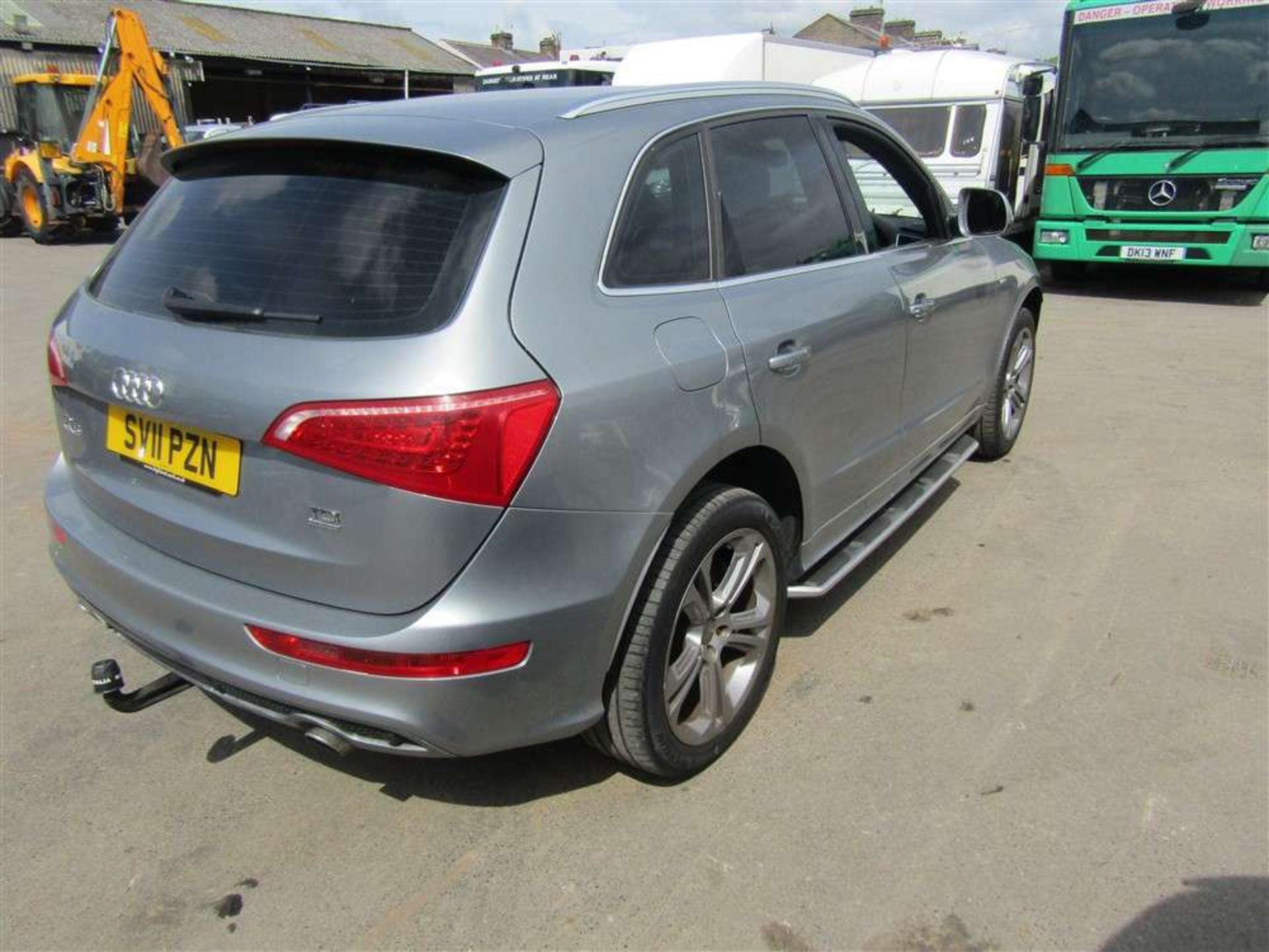 2011 11 reg Audi Q5 S-Line SP ED TDI Quat A - Image 4 of 8