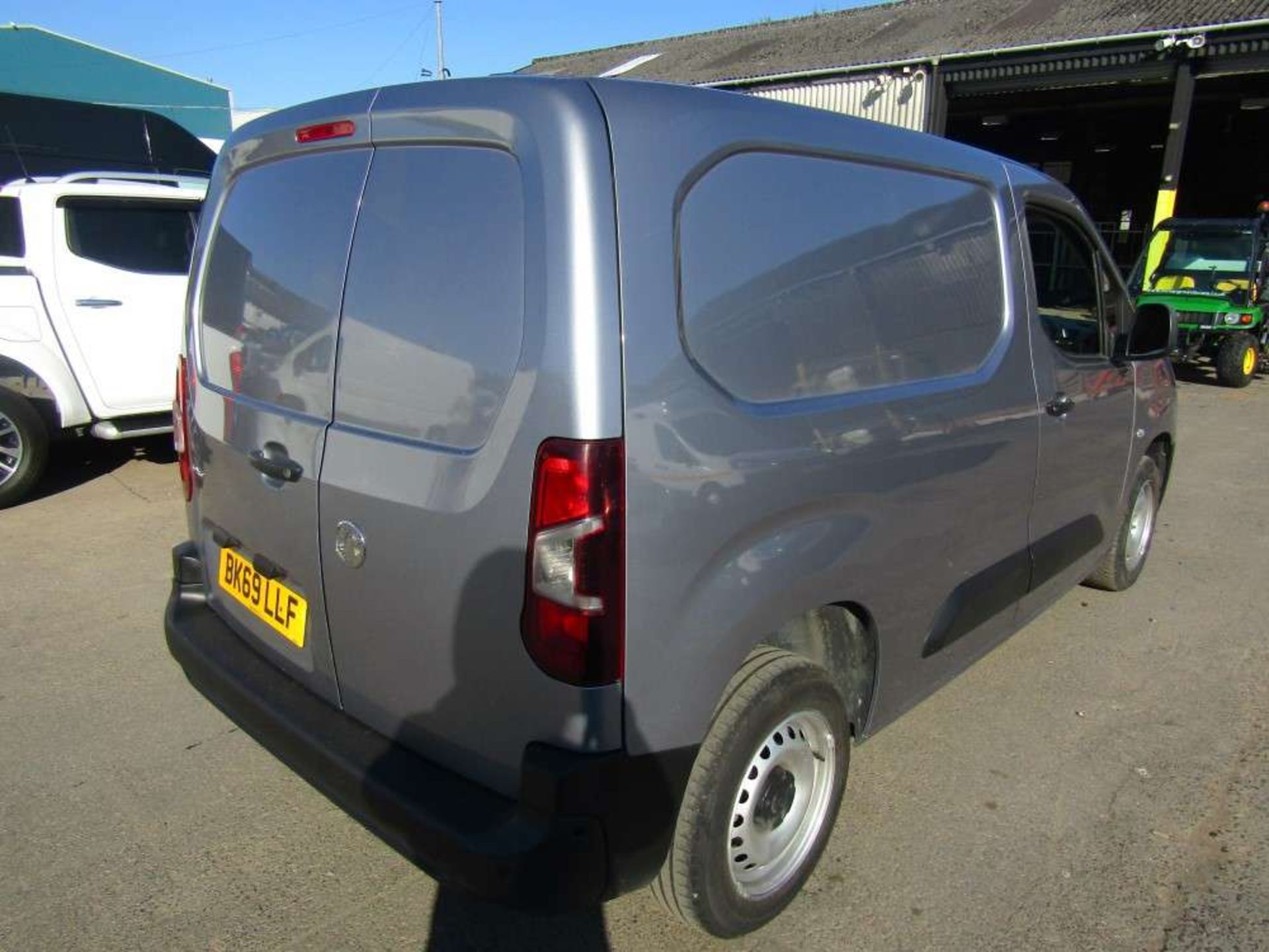 2019 69 reg Vauxhall Combo 2000 Edition TD S/S - Image 4 of 8