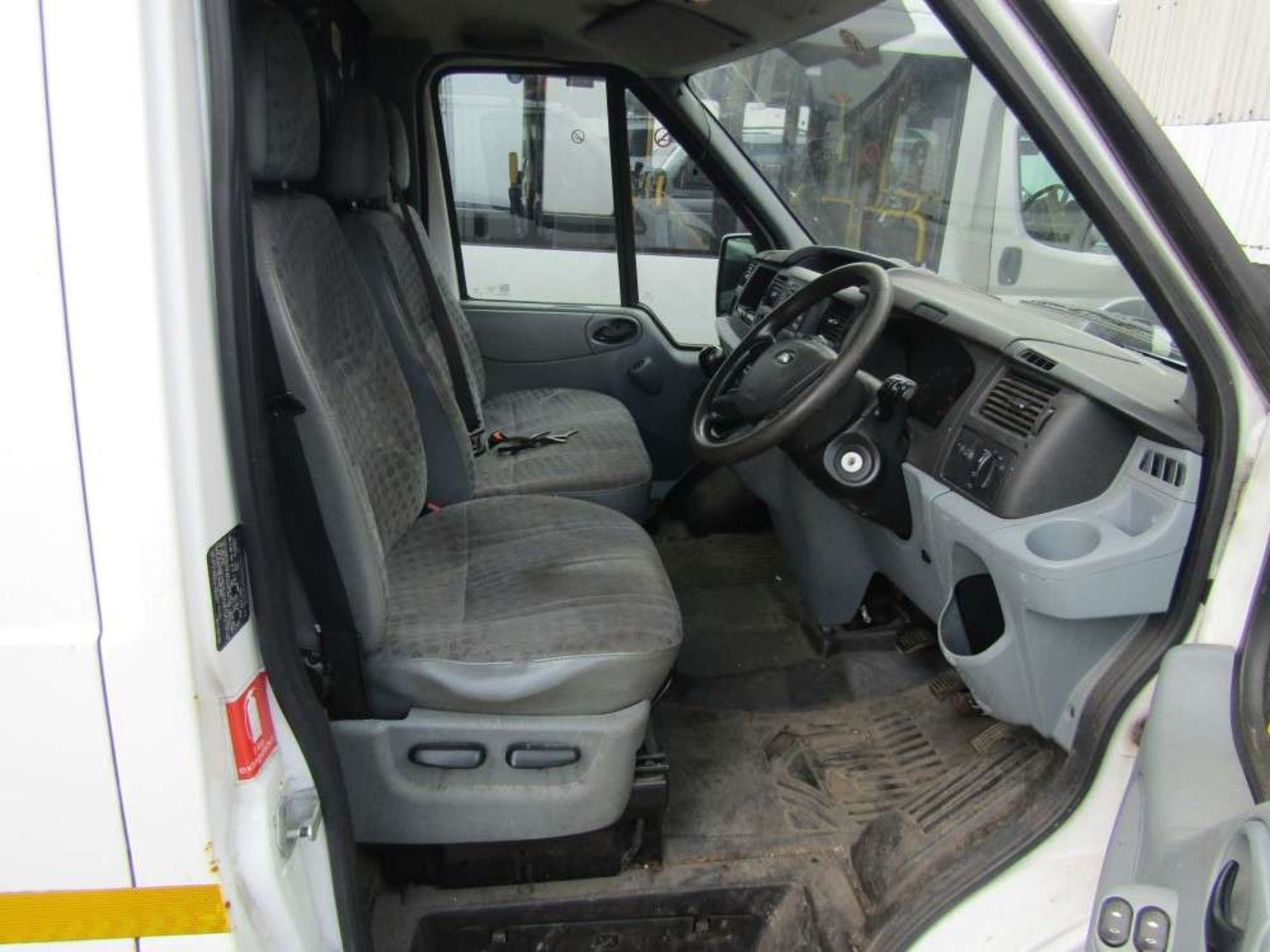 2010 10 reg Ford Transit 115 T280S FWD (Direct Council) - Image 6 of 7