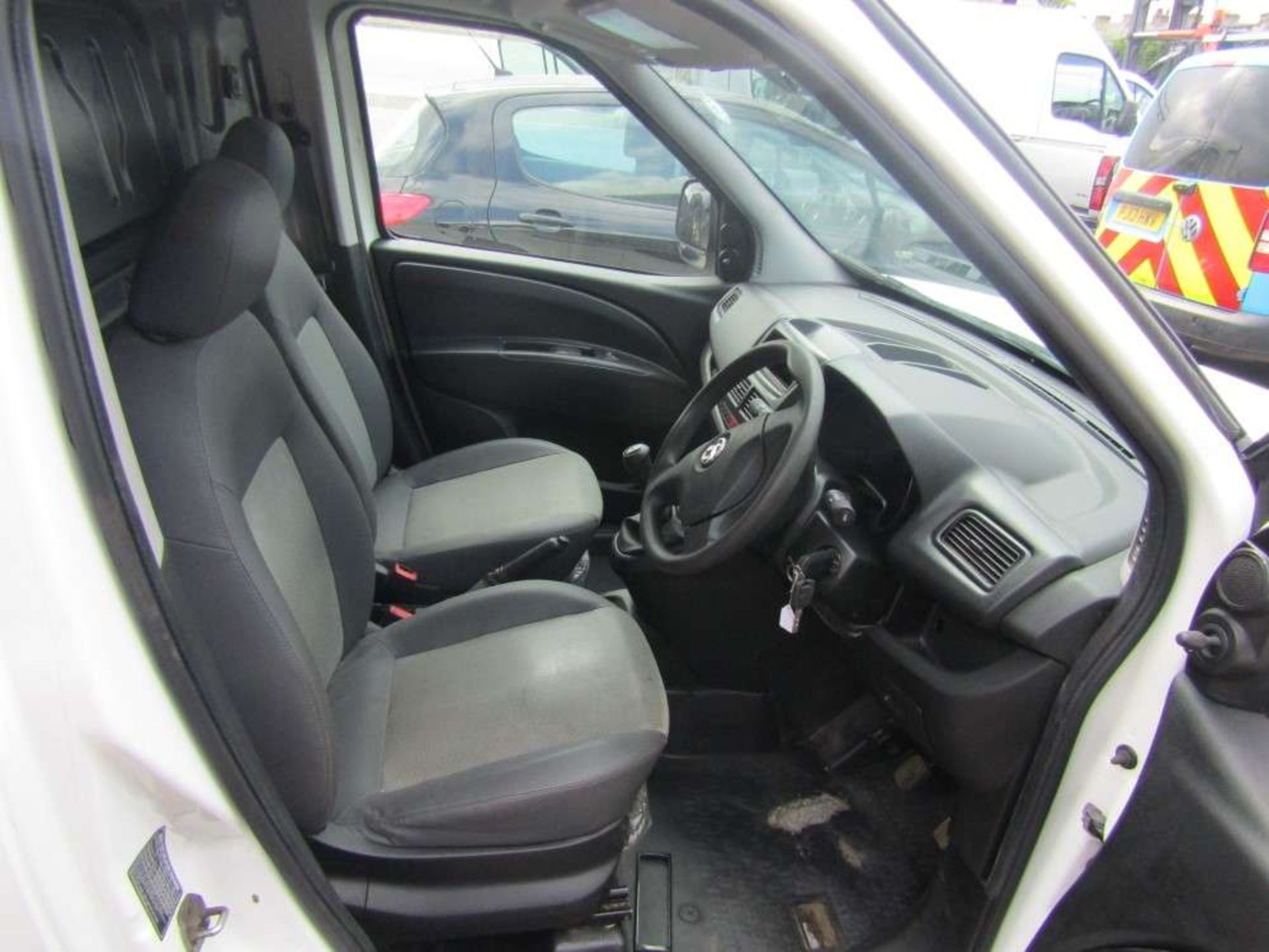 2013 13 reg Vauxhall Combo L1H1 SS E-Flex (Non Runner) - Image 6 of 6