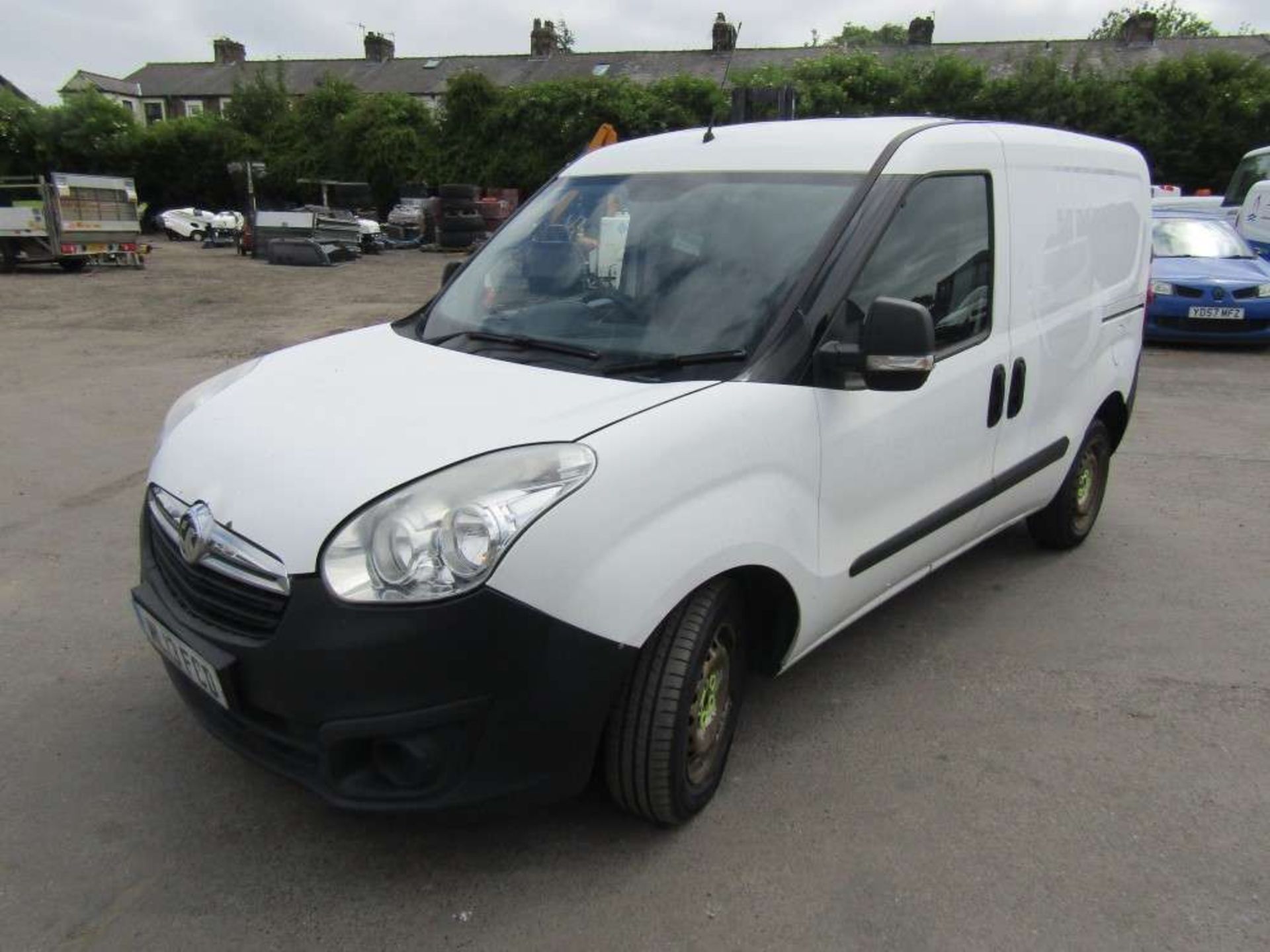 2013 13 reg Vauxhall Combo 2000 L1H1 CDTI SS E-Flex - Image 2 of 7