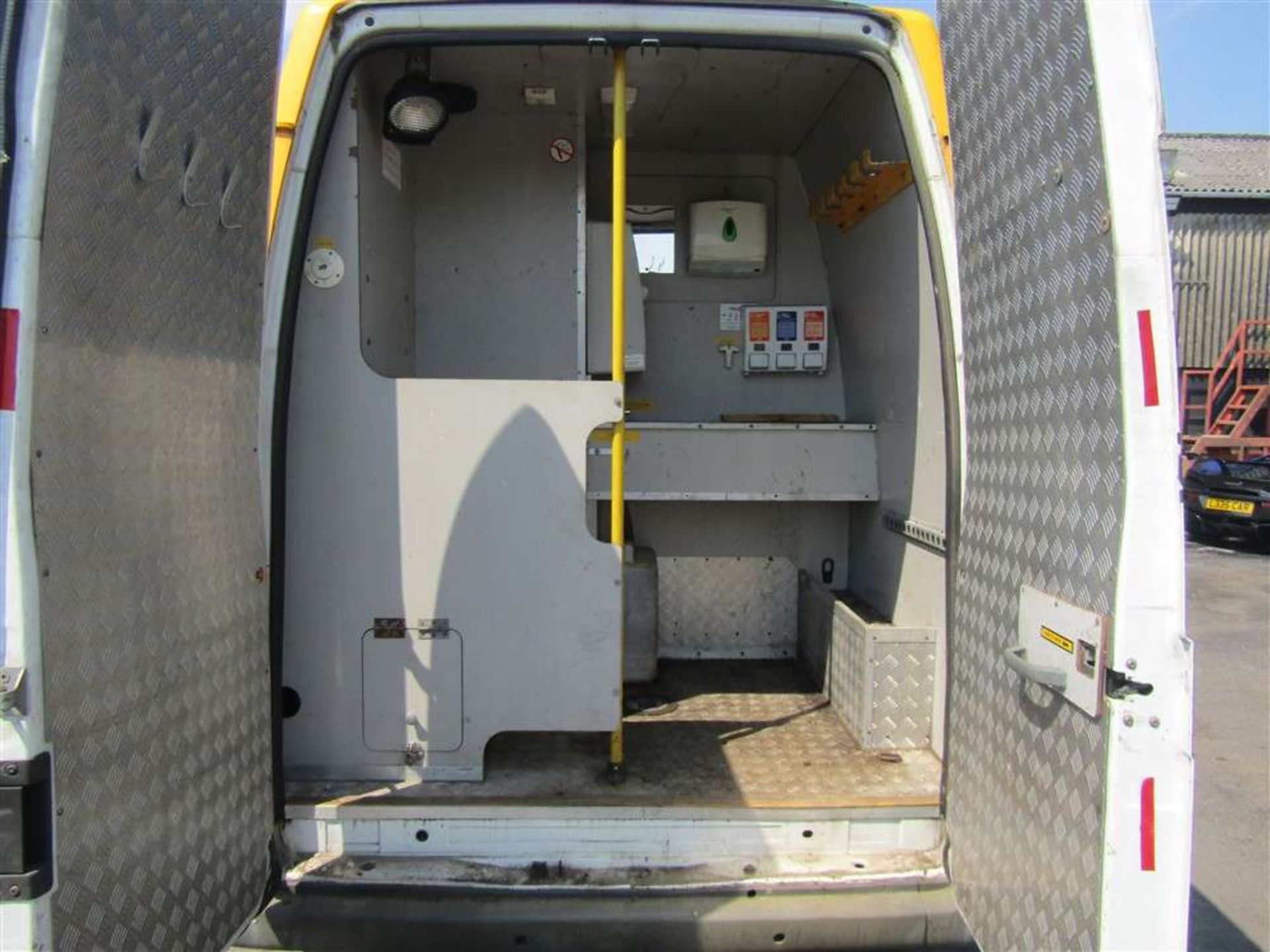 2011 11 reg Ford Transit 115 T350L RWD Welfare Unit - Image 7 of 9