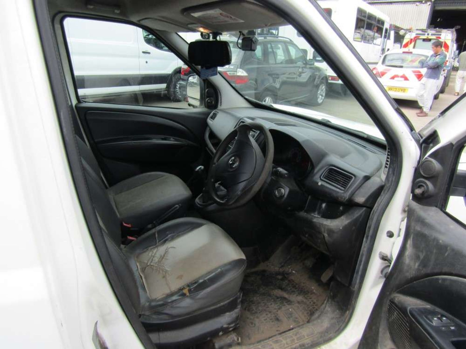 2013 13 reg Vauxhall Combo 2000 L1H1 CDTI SS E-Flex - Image 6 of 7