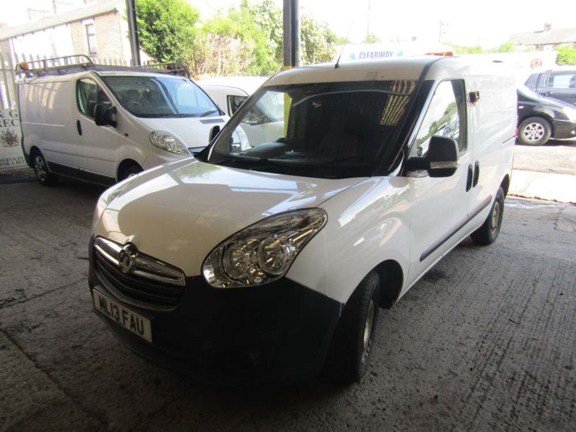 2013 13 reg Vauxhall Combo 2000 CDTI SS E-Flex (Runs but Engine Issues) (Direct ENW) - Image 2 of 7