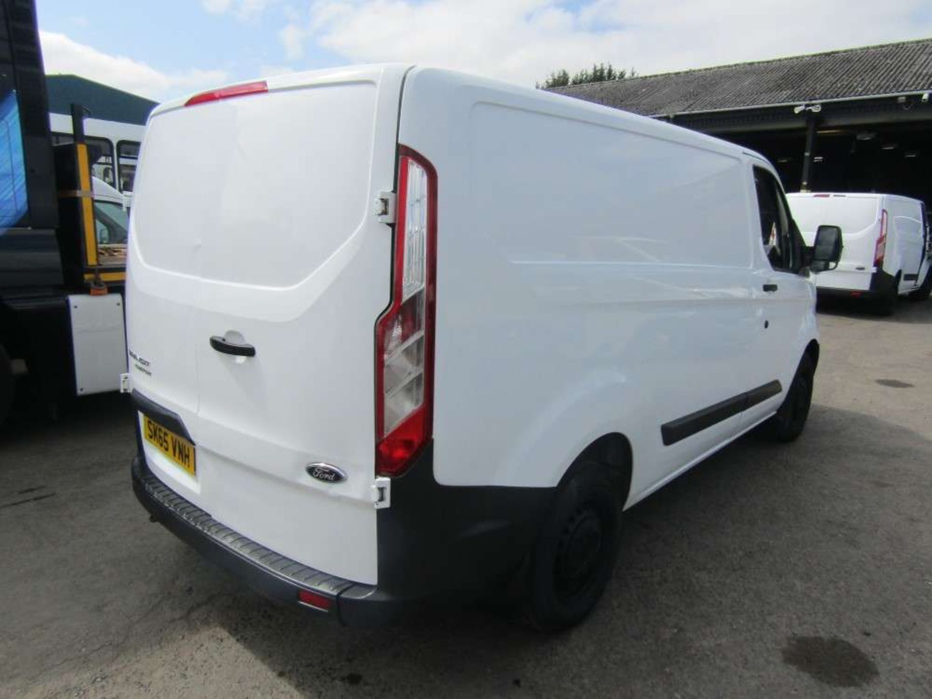 2015 65 reg Ford Transit Custom 270 Eco-Tech - Image 4 of 7