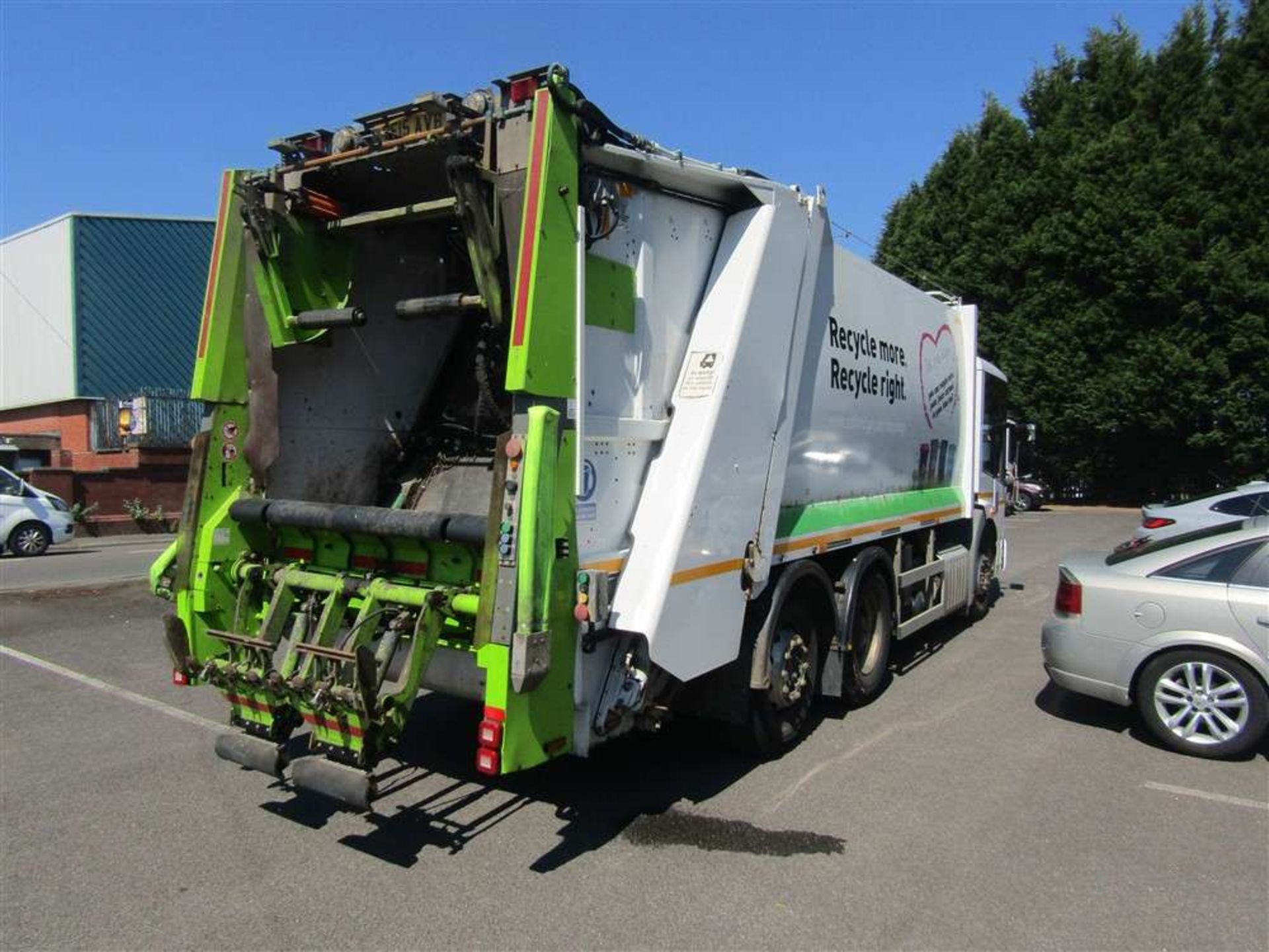 2015 15 reg Mercedes Econic 2630 Refuse Wagon (Direct Council) - Image 4 of 6