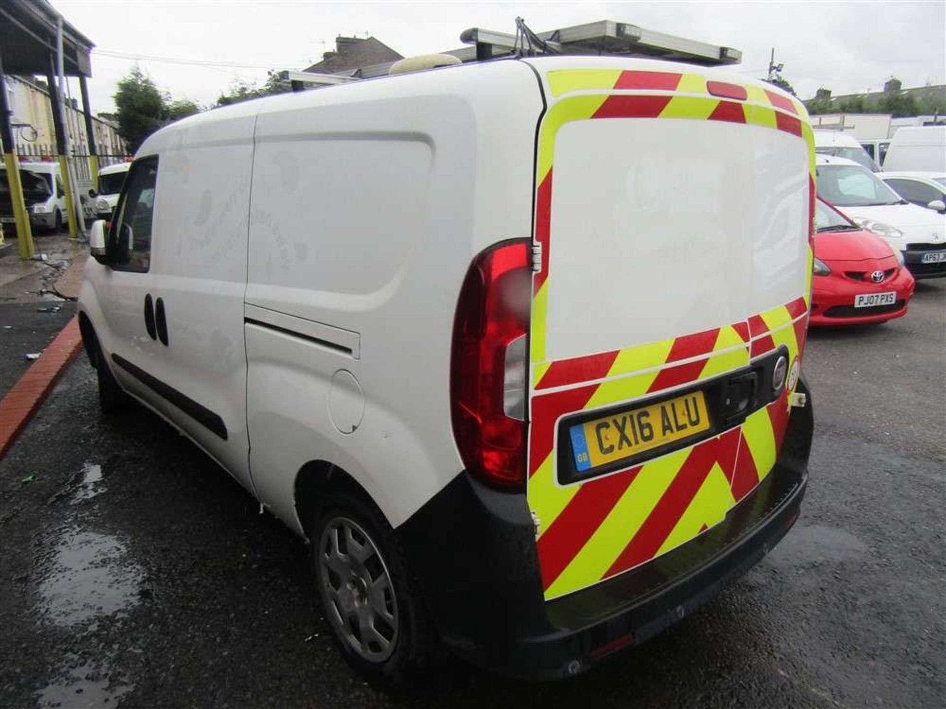 2016 16 reg Fiat Doblo 16v SX Multijet (Non Runner) (Direct United Utilities Water) - Image 3 of 8