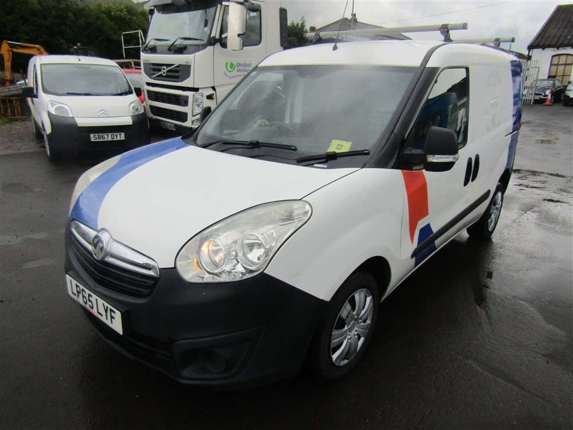 2016 65 reg Vauxhall Combo 2000 L1H1 CDTI - Image 2 of 7