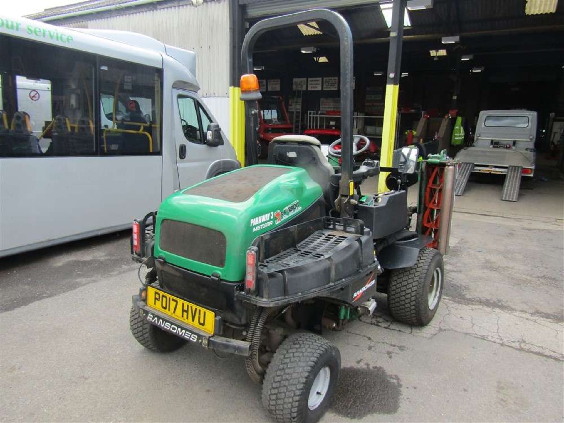 2017 17 reg Ransomes Parkway 3 Meteor Ride On Mower (Direct Council) - Image 4 of 5