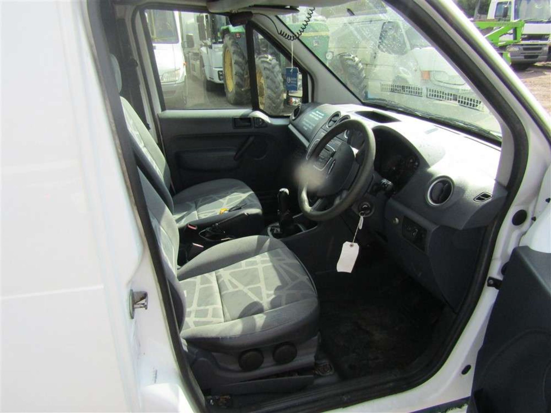 2012 62 reg Ford Transit Connect 90 T230 (Direct United Utilities) - Image 7 of 8