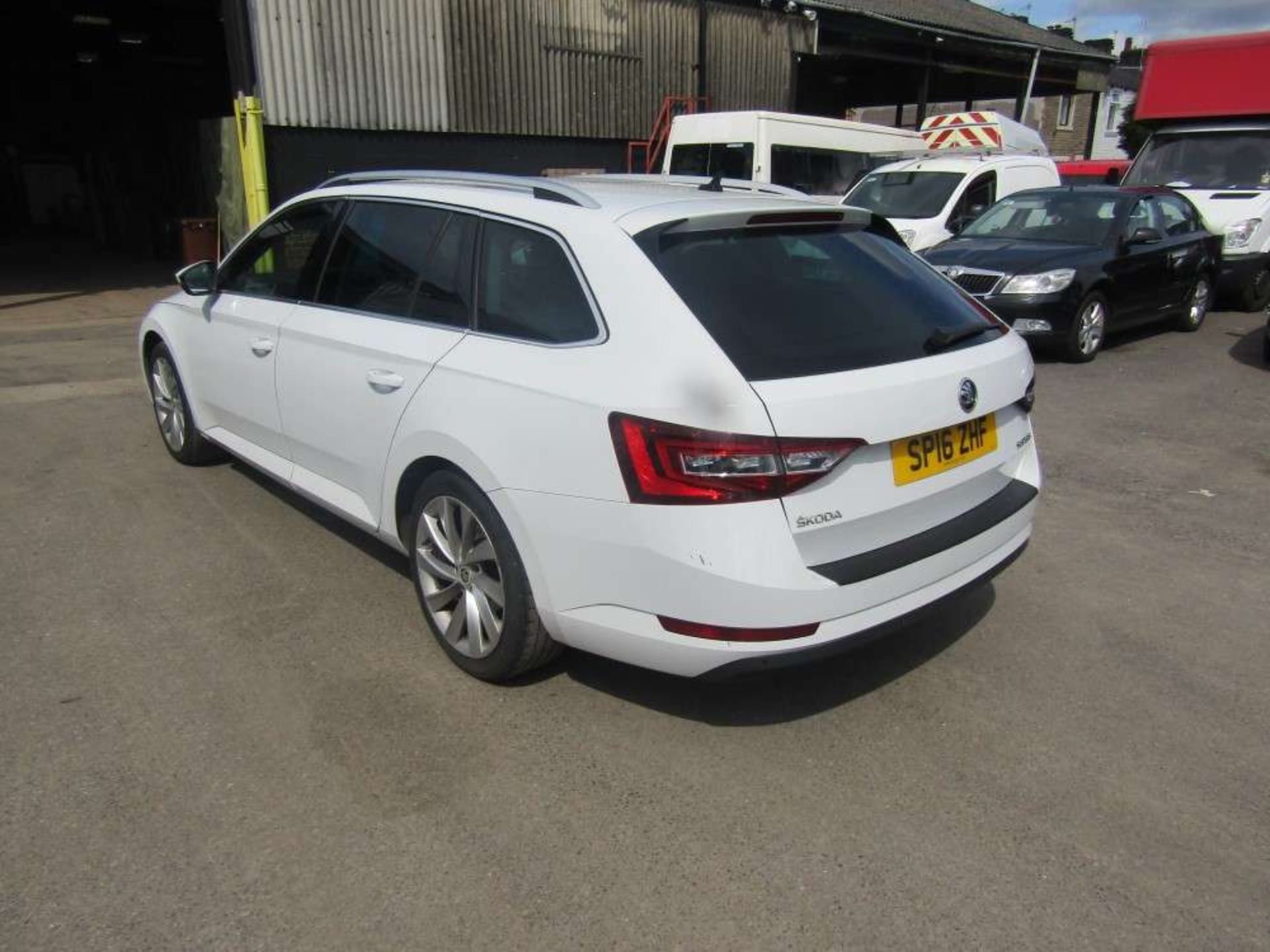 2016 16 reg Skoda Superb SE l Executive TDI S-A Estate - Image 3 of 6