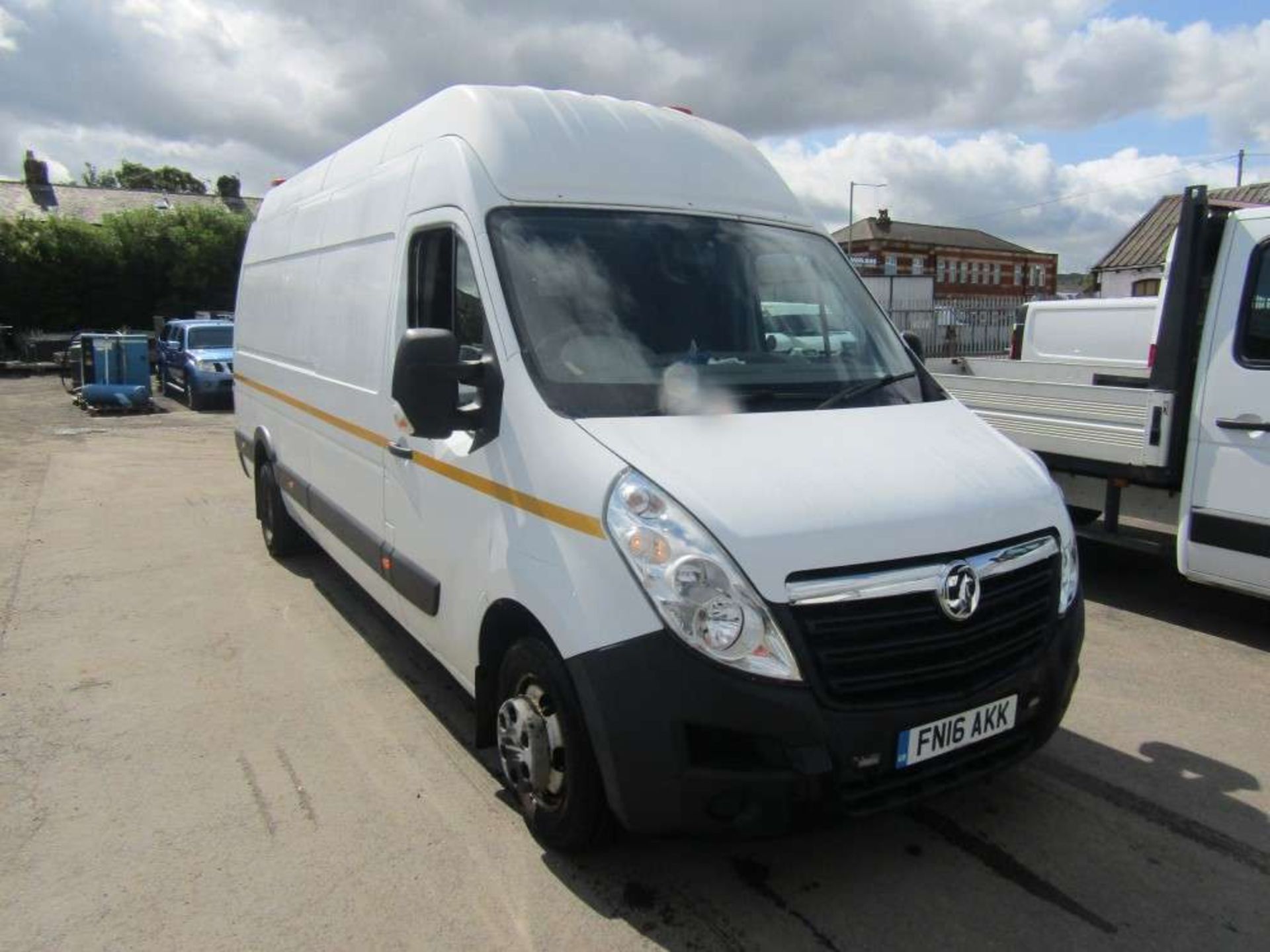 2016 16 reg Vauxhall Movano R3500 L4H3 CDTI DRW (Direct National Company) - Image 2 of 7