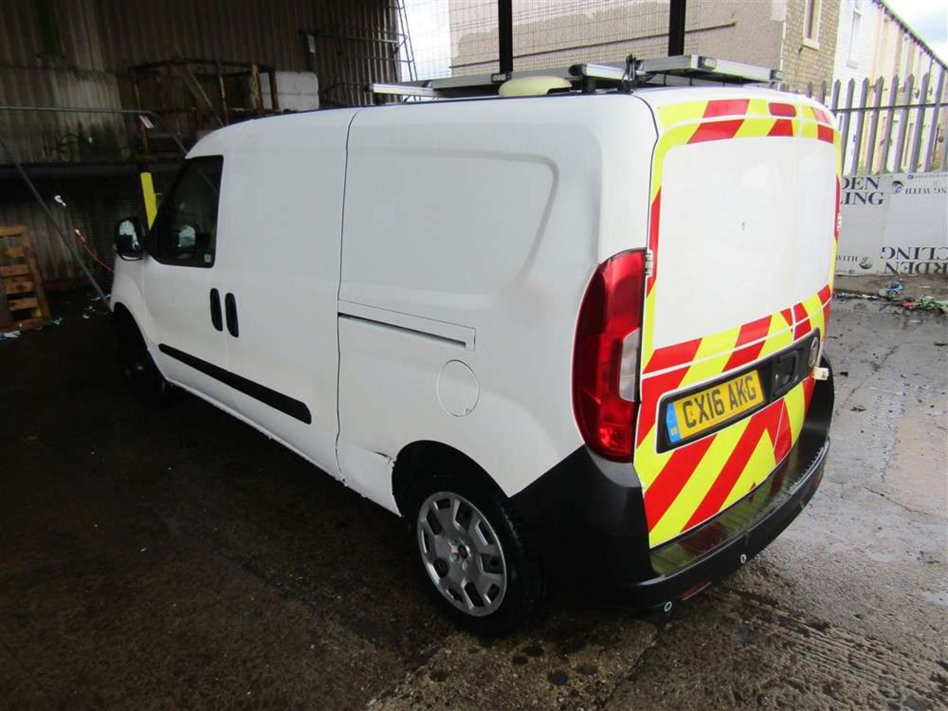 2016 16 reg Fiat Doblo 16v SX Multijet (Non Runner) (Direct United Utilities) - Image 3 of 6