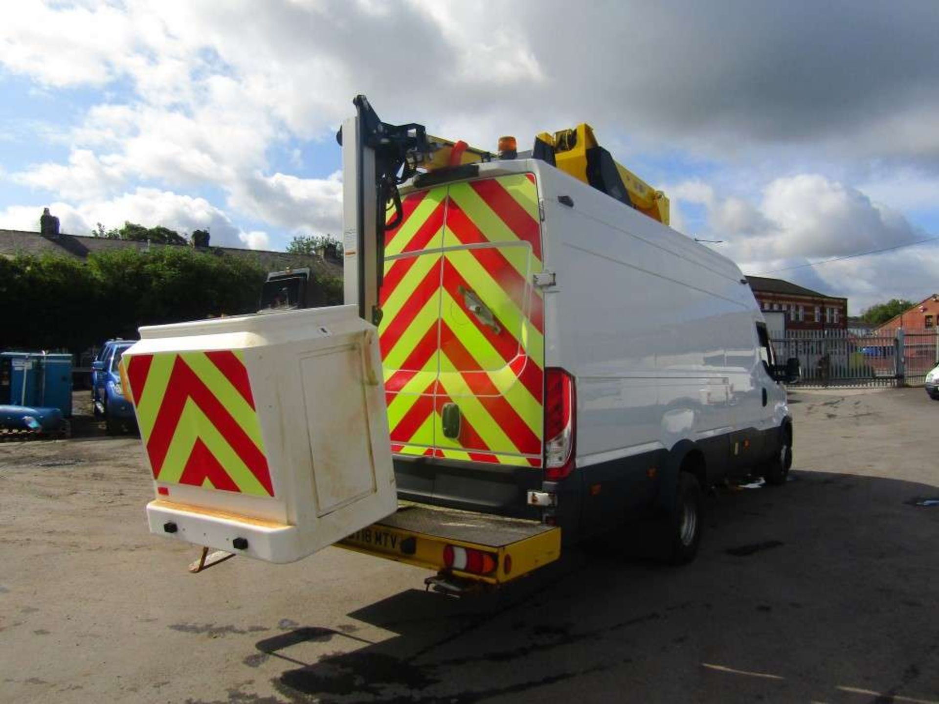 2018 18 reg Iveco Daily 70C18V Versalift LAT 160-F Cherry Picker - Image 4 of 7