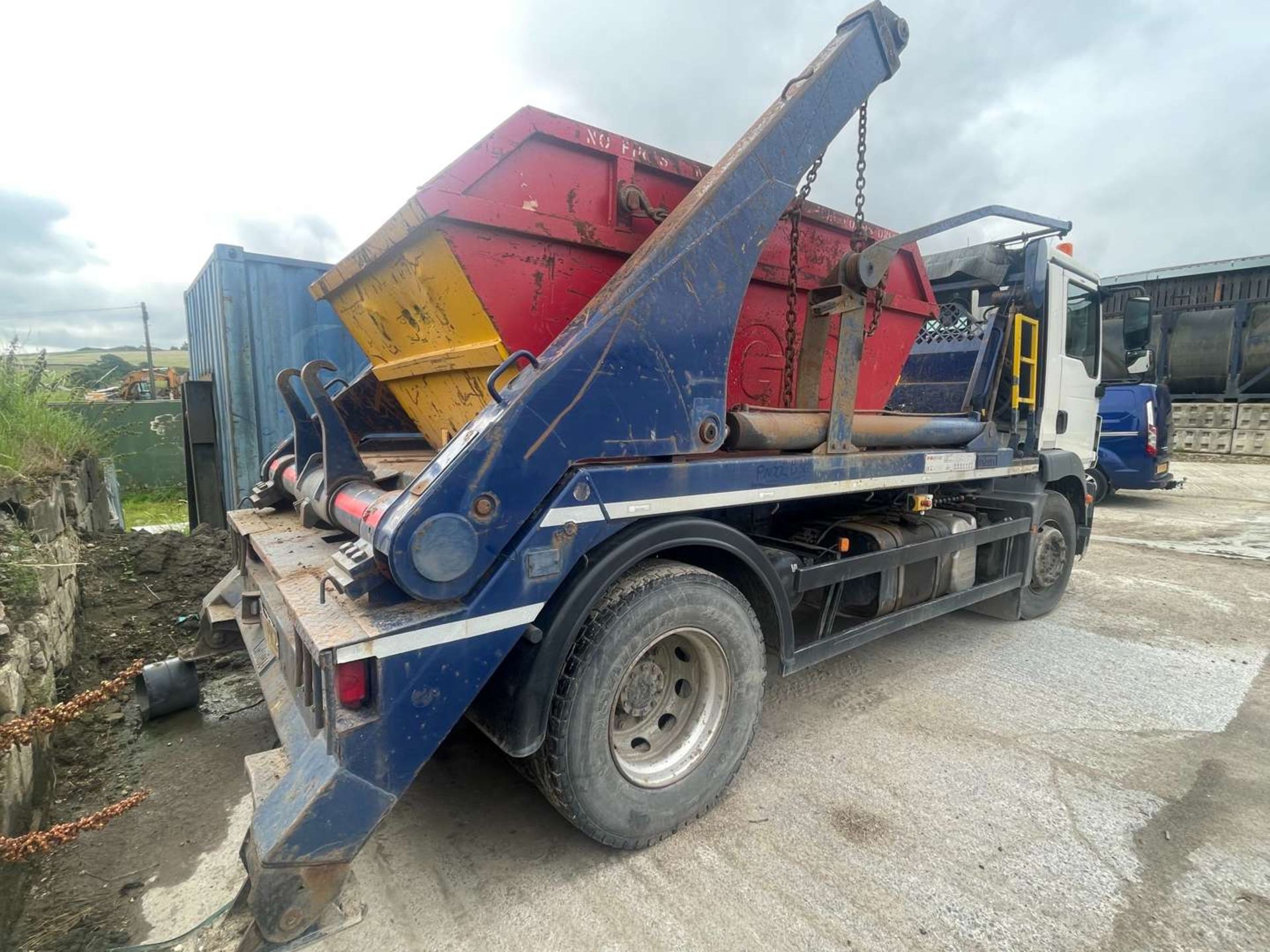 2014 64 reg MAN Euro 6 Skip Loader - Skip Not Included (Sold On Site - Location Burnley) - Image 4 of 5