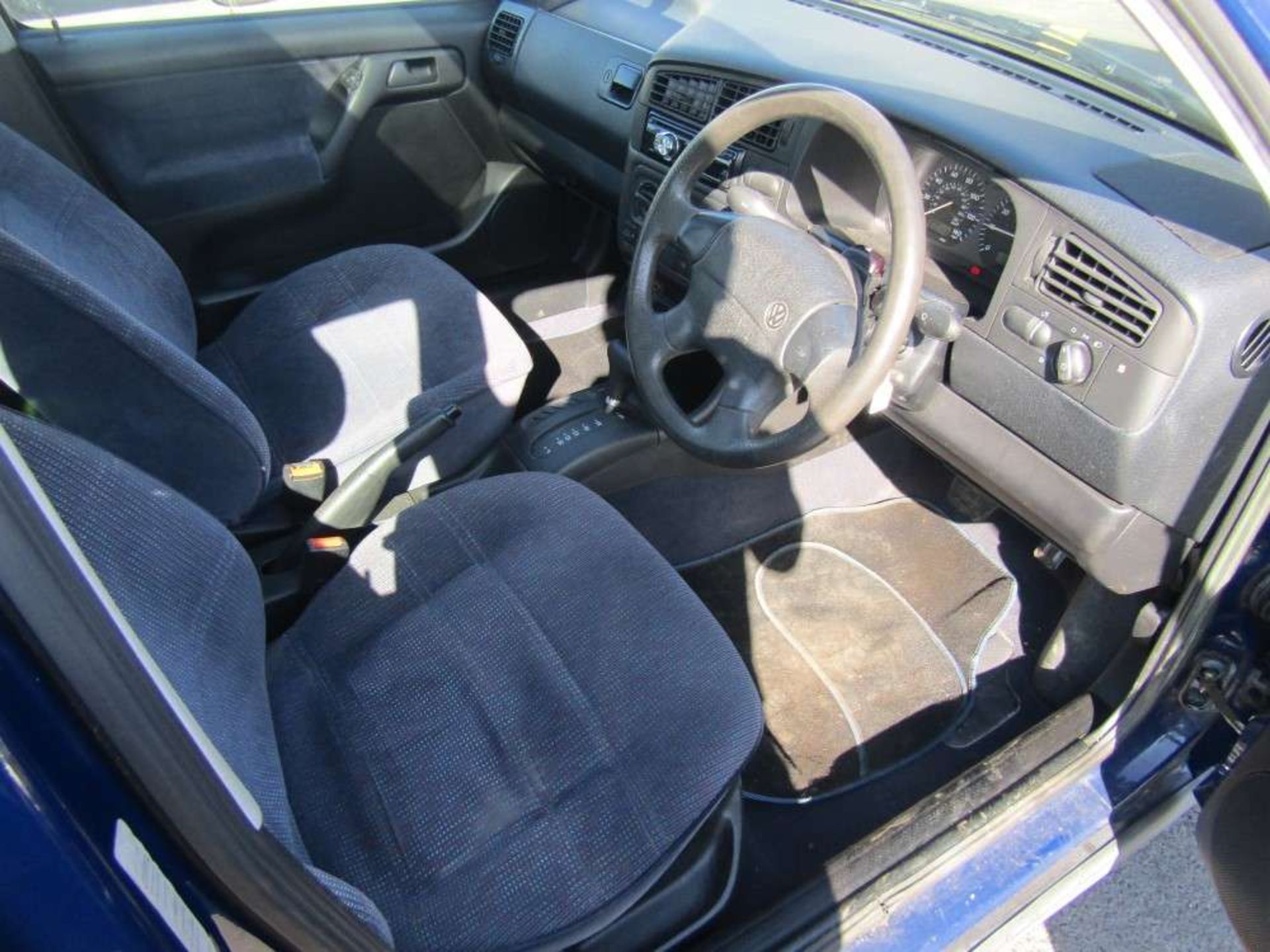 1996 P reg VW Golf GL Auto - Image 5 of 6
