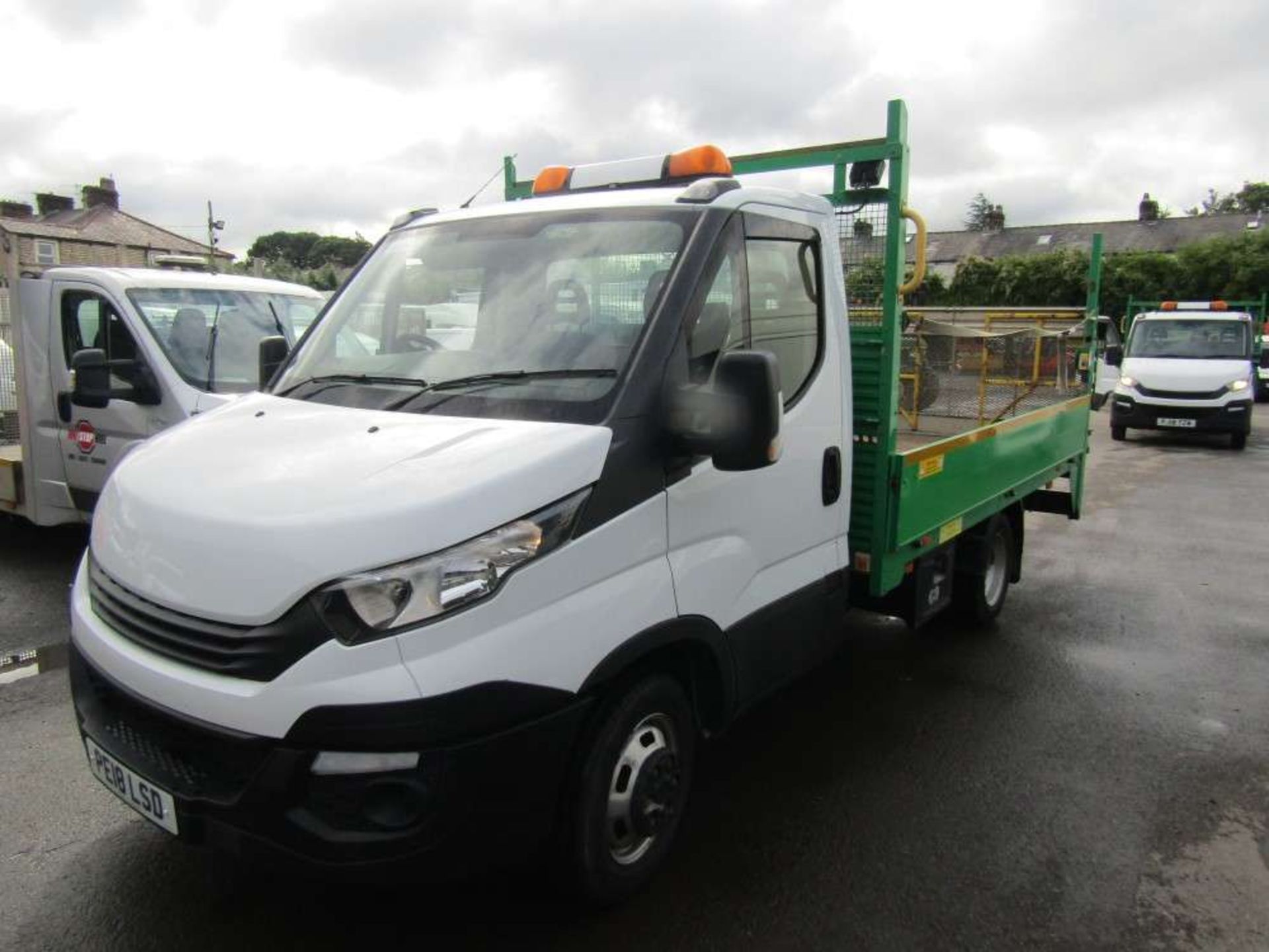 2018 18 reg Iveco Daily 35C14 Dropside - Image 2 of 7