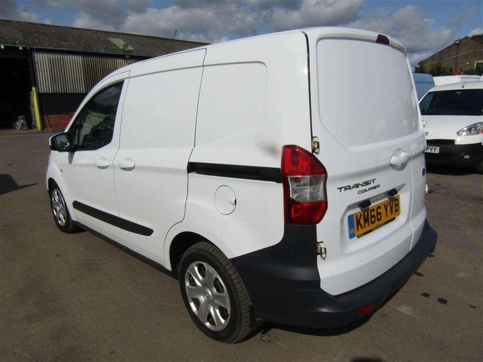 2016 66 reg Ford Transit Courier TDC Euro 6 Van - Image 3 of 7