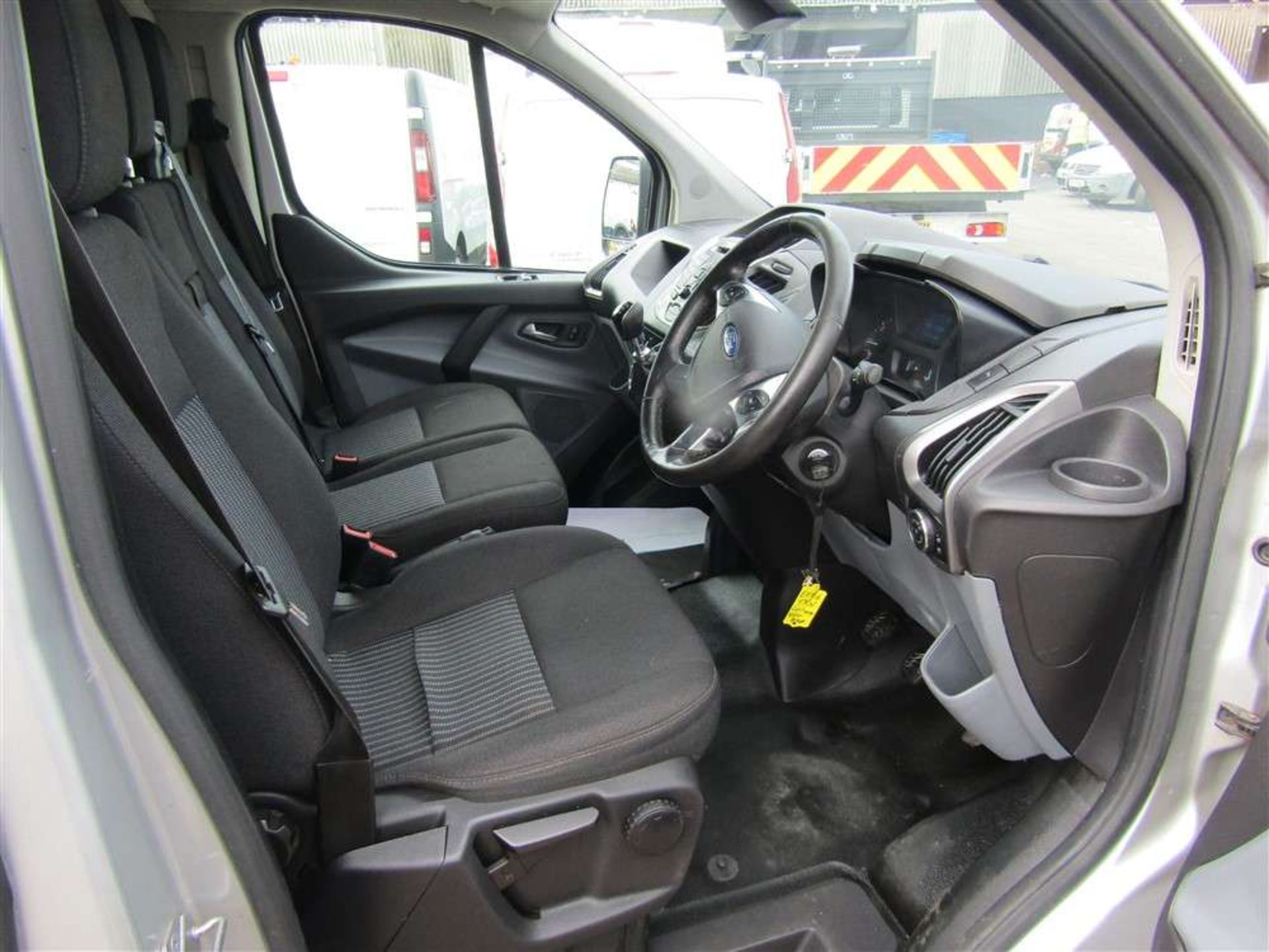 2016 66 reg Ford Transit Custom 290 Trend E-Tec - Image 6 of 7