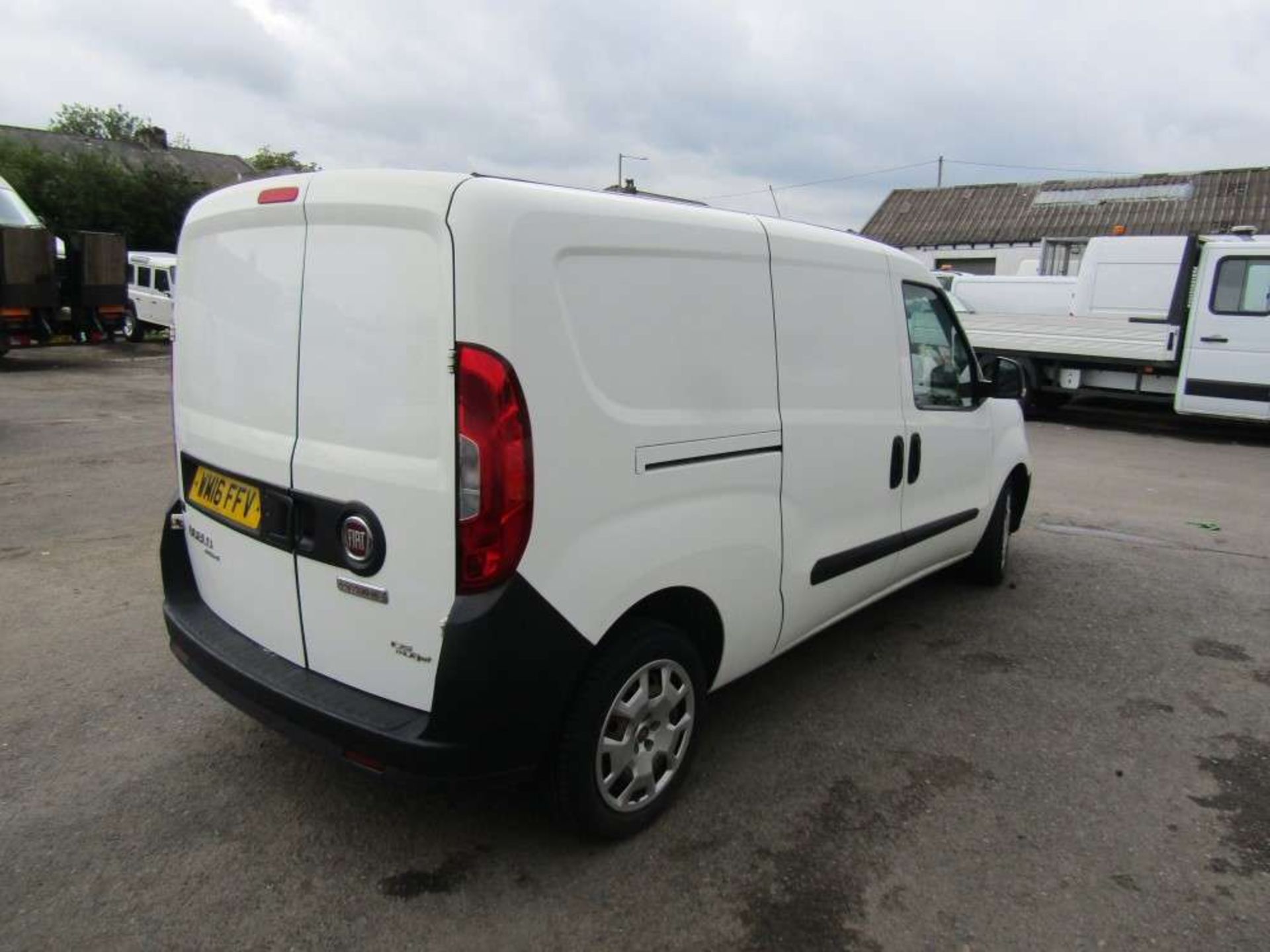 2016 16 Reg Fiat Doblo 16v Maxi Multijet (Non Runner) - Image 4 of 8