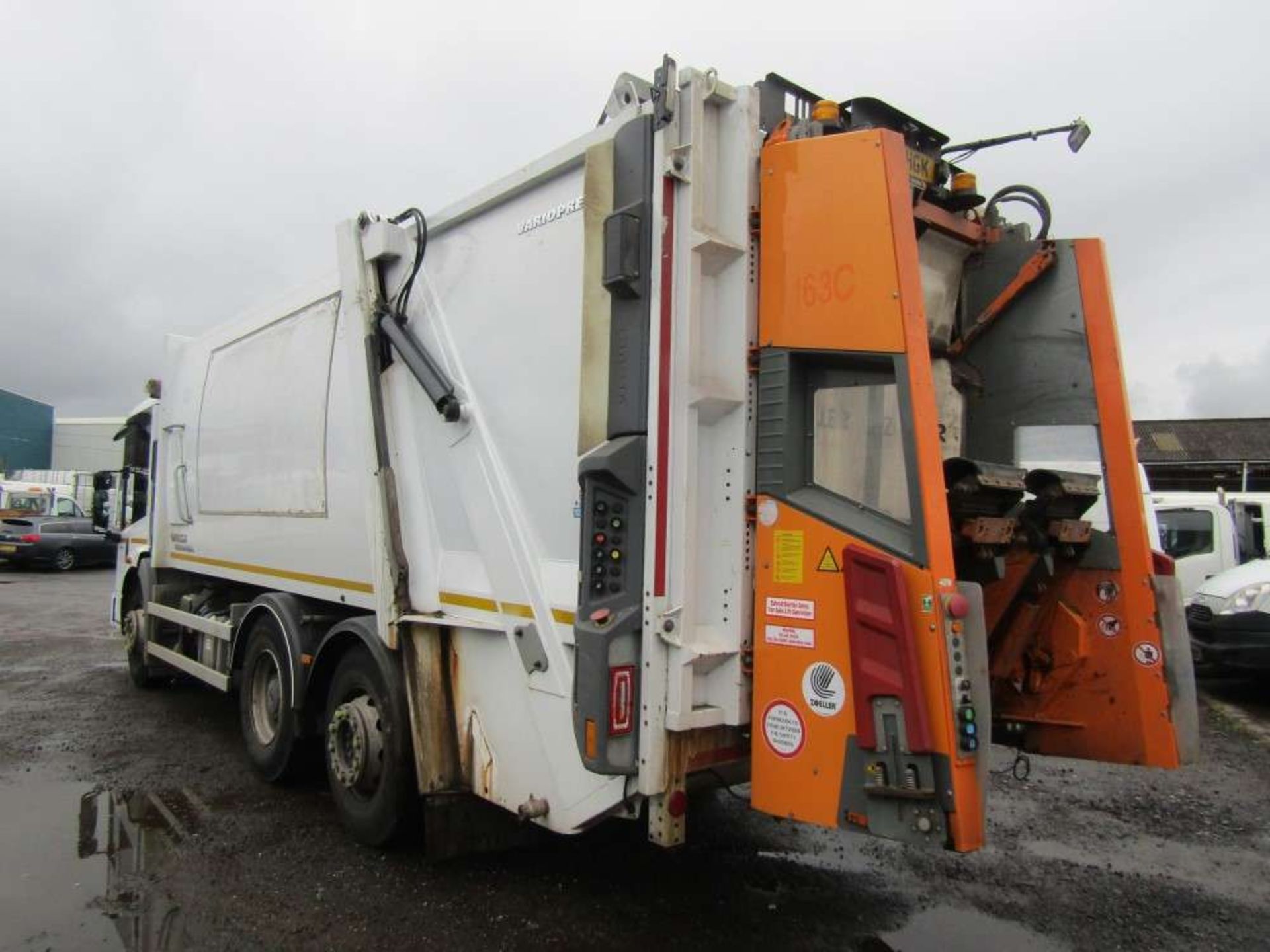 2017 67 reg Mercedes Econic 2630 Refuse Wagon (Direct Council) - Image 3 of 6