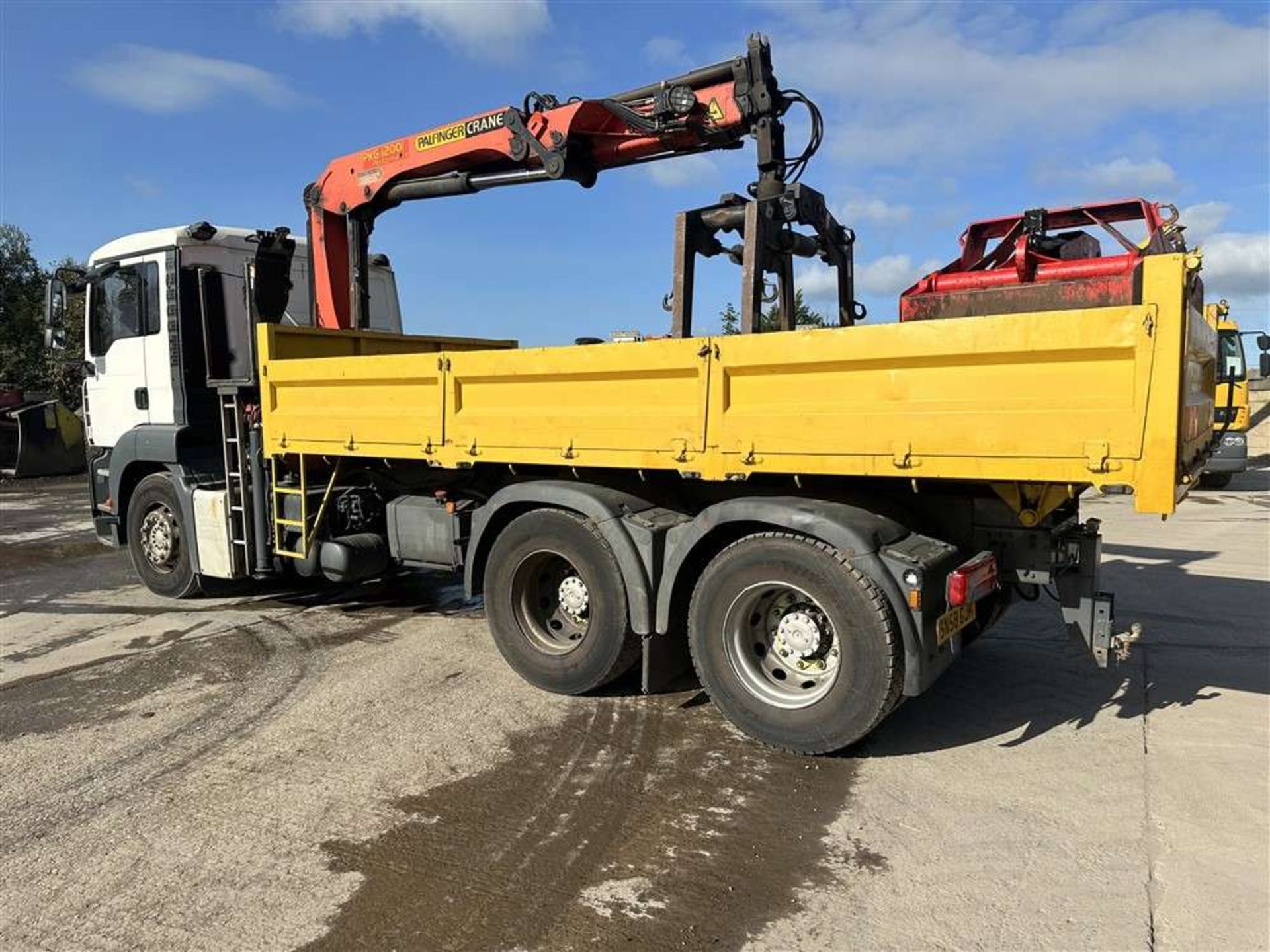 2008 58 reg MAN 26.364 6 Whl Tipper c/w Crane, Brick Grab & Clamshell Bucket - Image 3 of 8