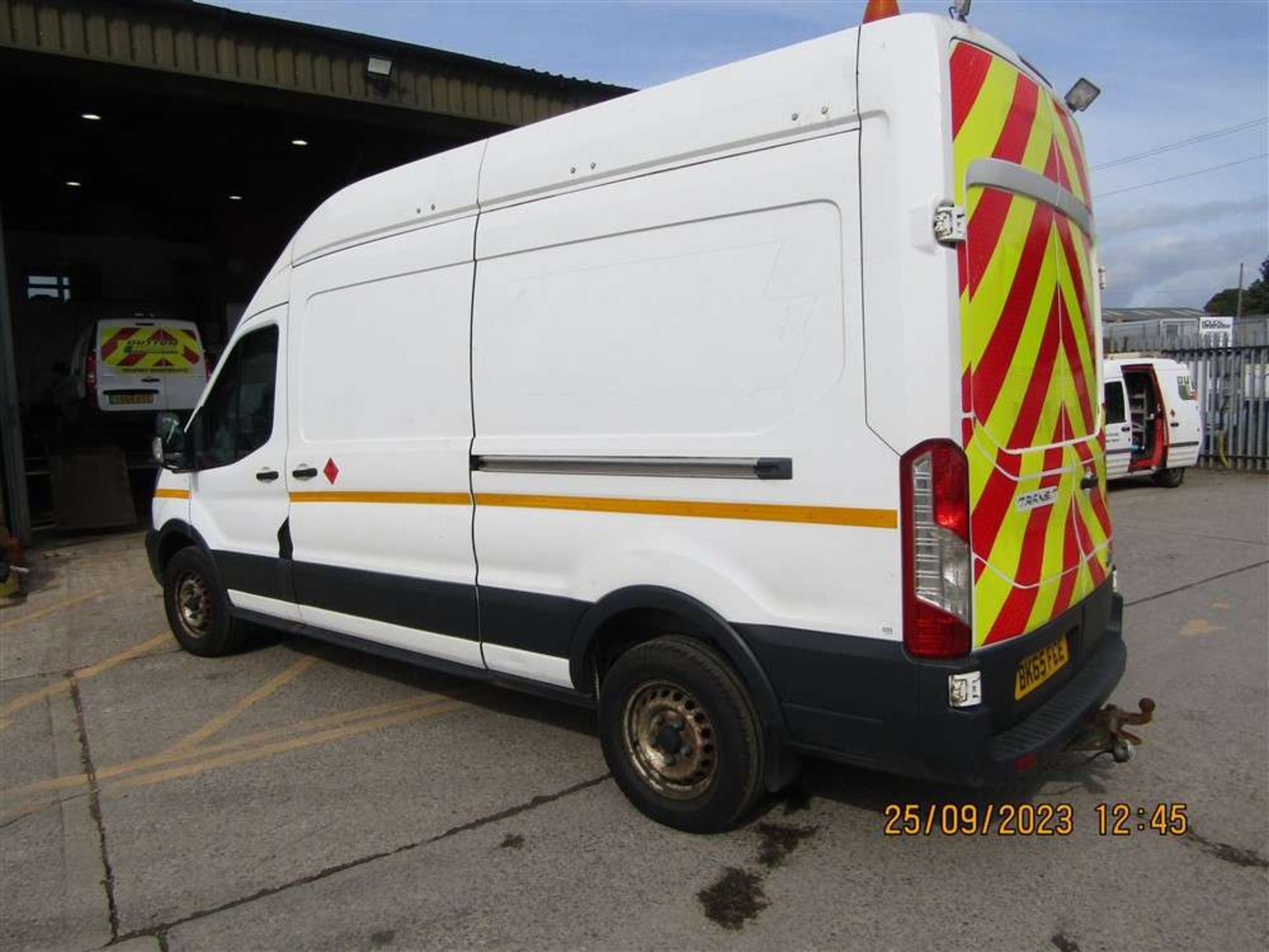 2016 65 reg Ford Transit 350 - Image 3 of 6