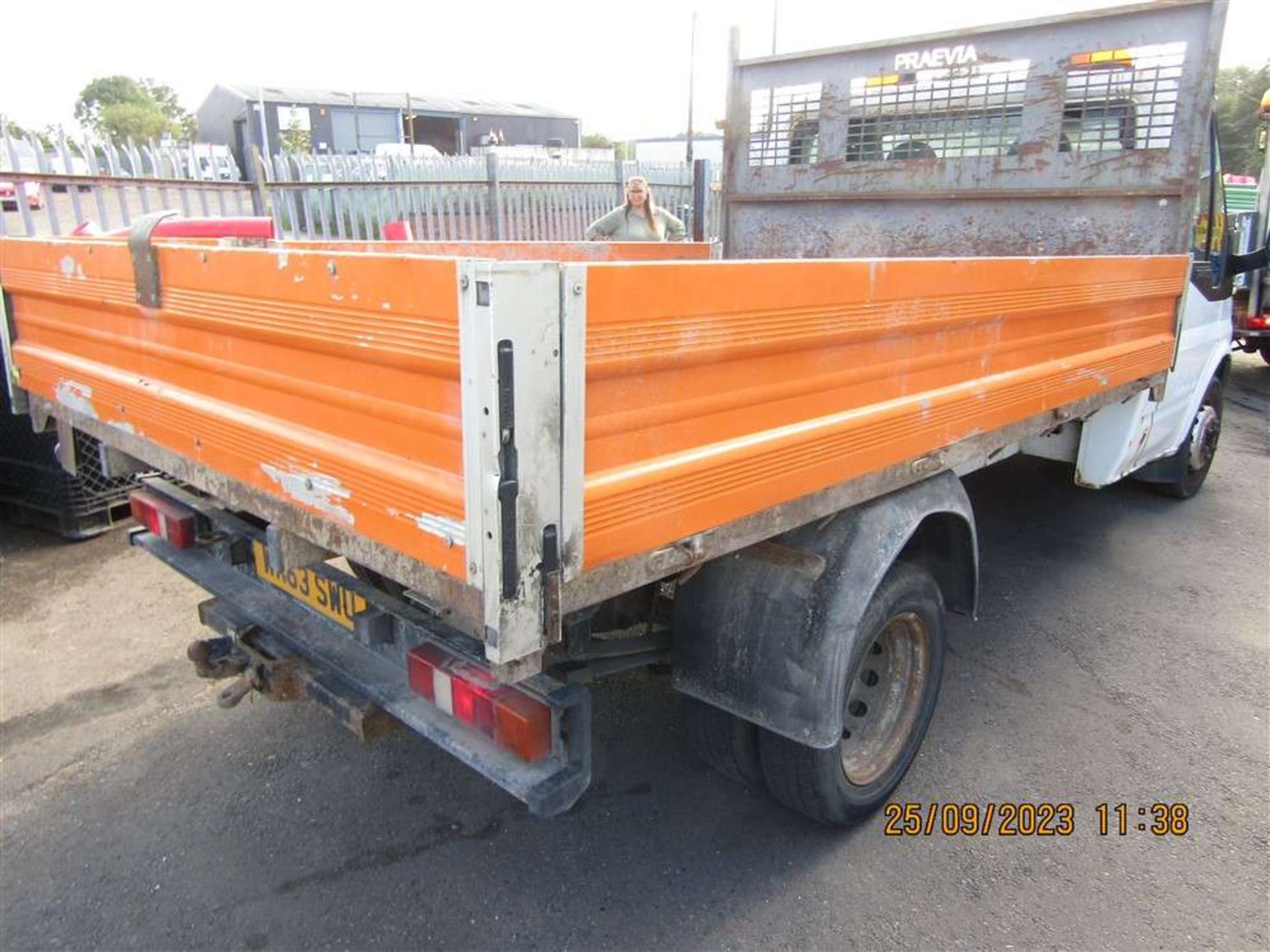 2013 63 reg Ford Transit 125 T350 RWD Tipper - Image 4 of 6