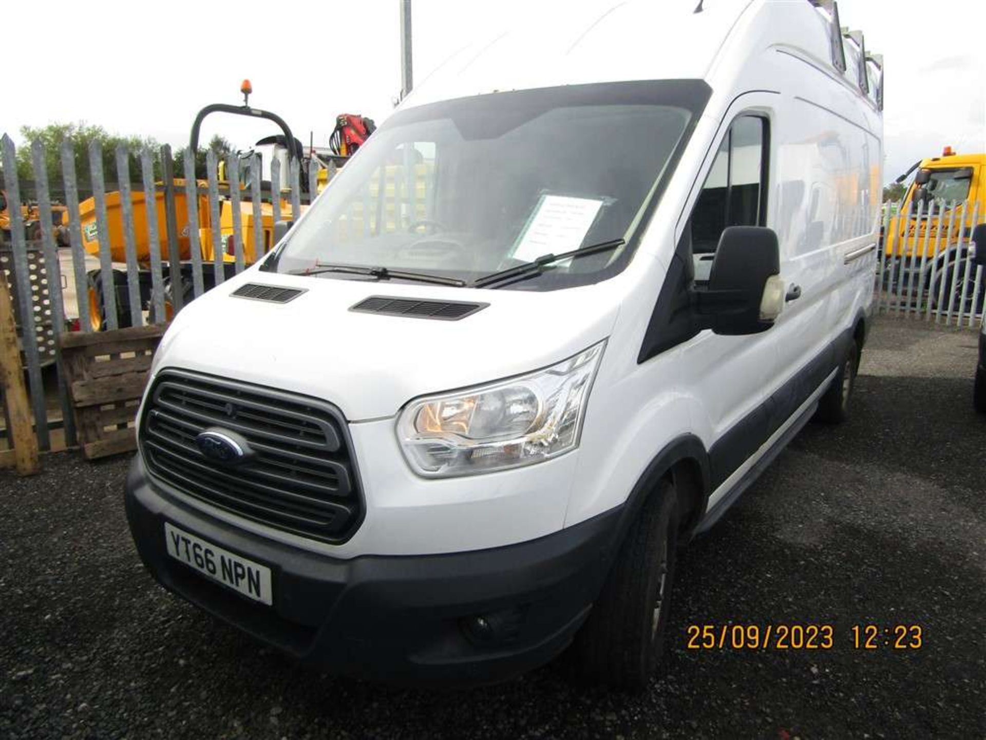 2016 66 reg Ford Transit 350 - Image 2 of 7